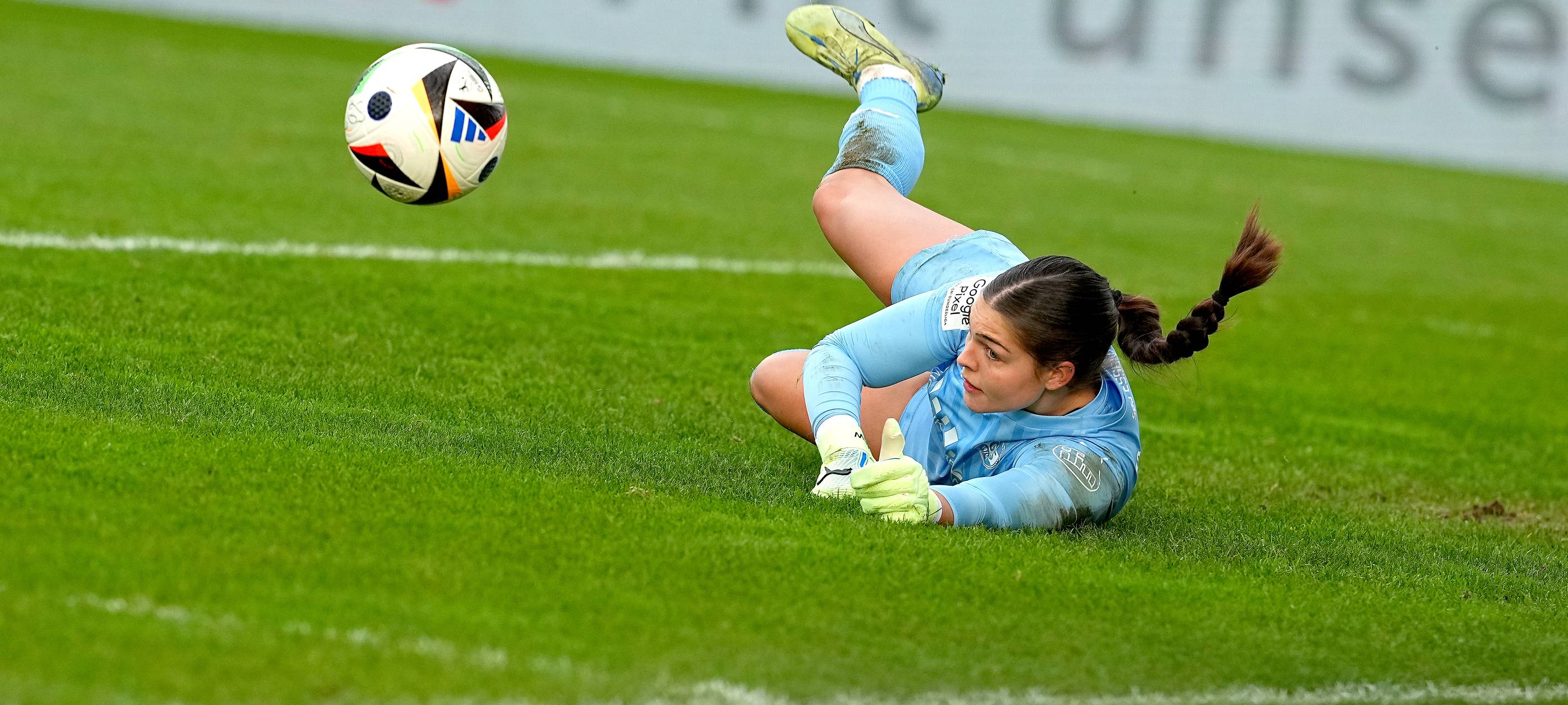 Nationaltorhüterin wechselt von Essen nach Frankfurt