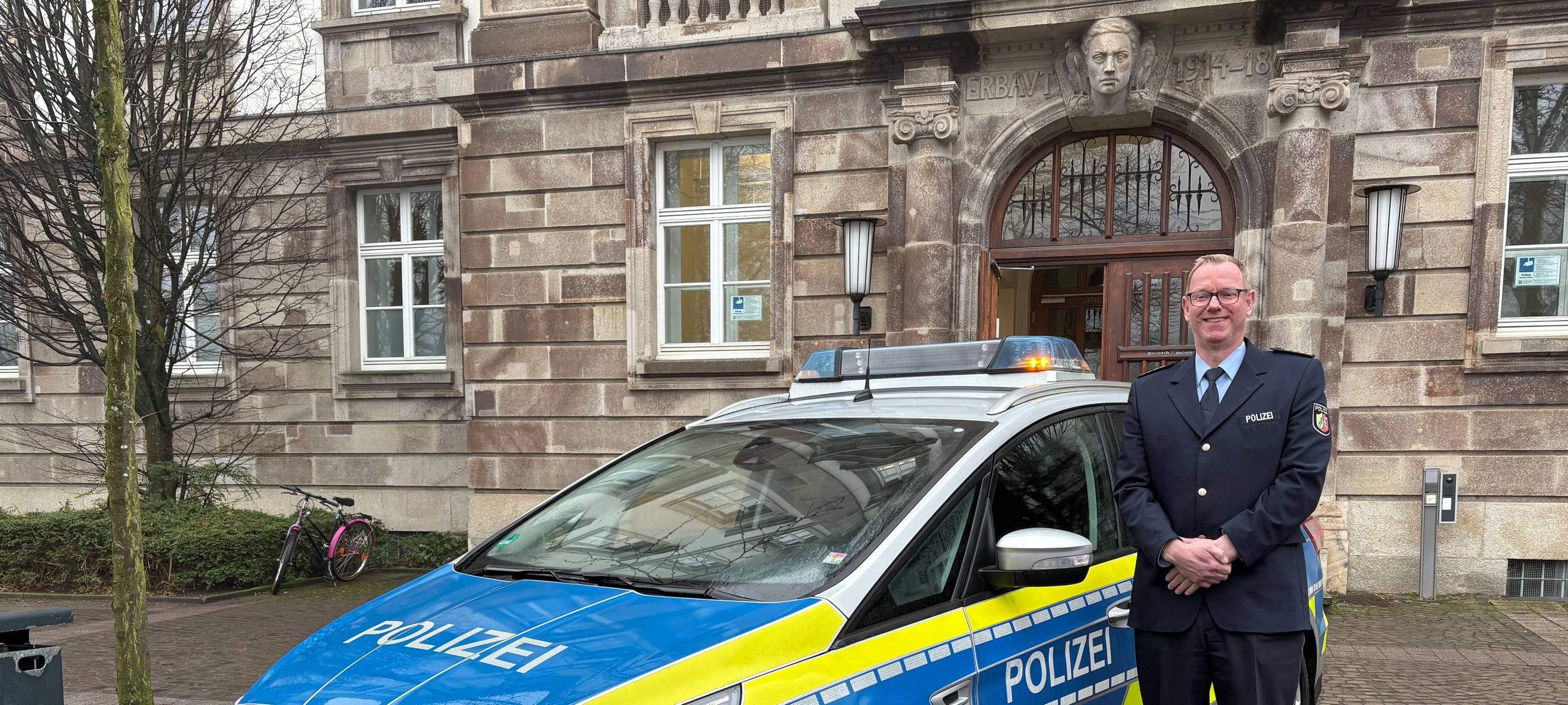 Polizei Essen hat neuen Leiter für die Gefahrenabwehr - er ist Fußballfan und hat Humor