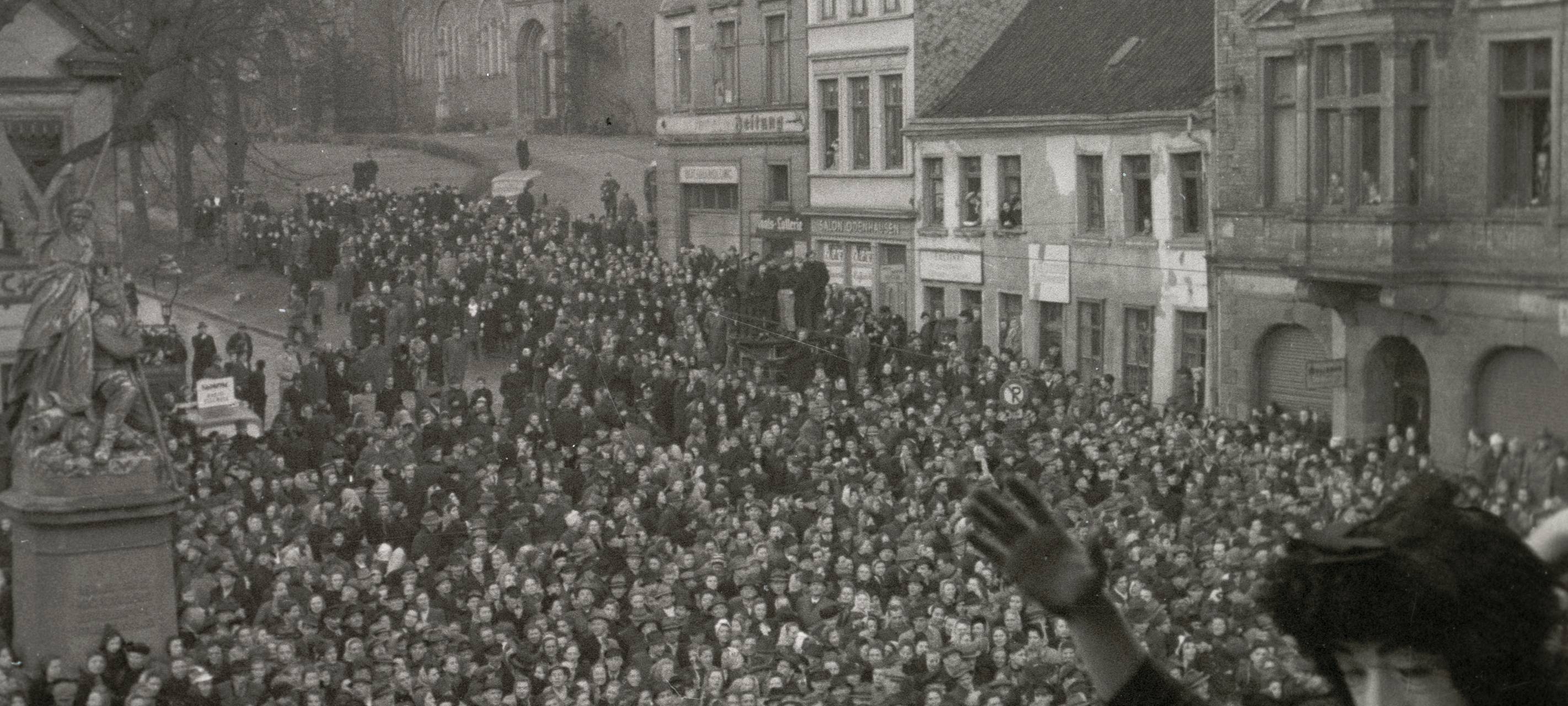 Radio Essen-History: XXL Karneval in Werden - warum er verboten wurde