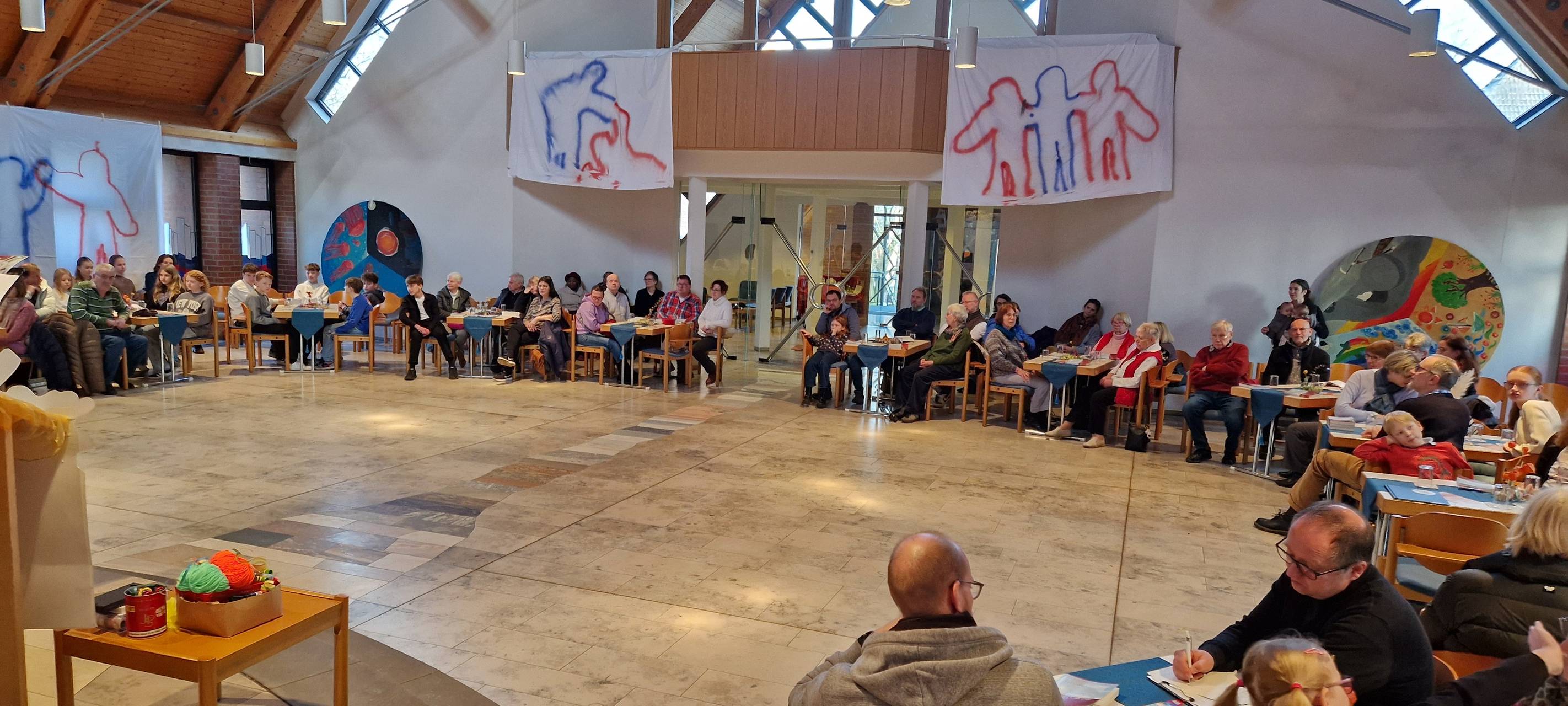 Besondere Gottesdienstreihe in Essen feiert Jubiläum: Fünf Jahre Kreuz und Quer in Bergerhausen