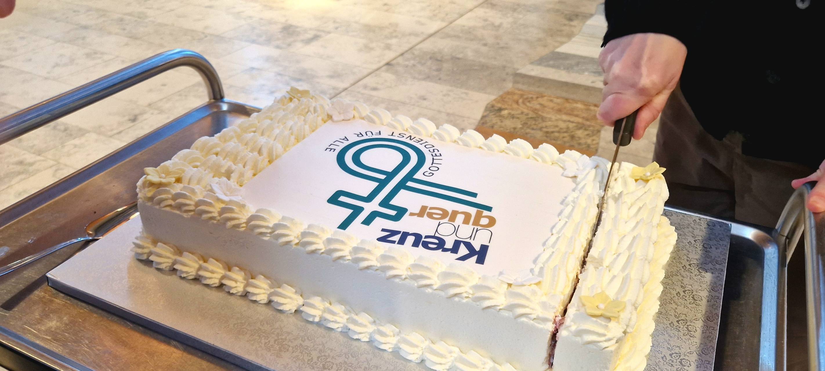 Besondere Gottesdienstreihe in Essen feiert Jubiläum: Fünf Jahre Kreuz und Quer in Bergerhausen