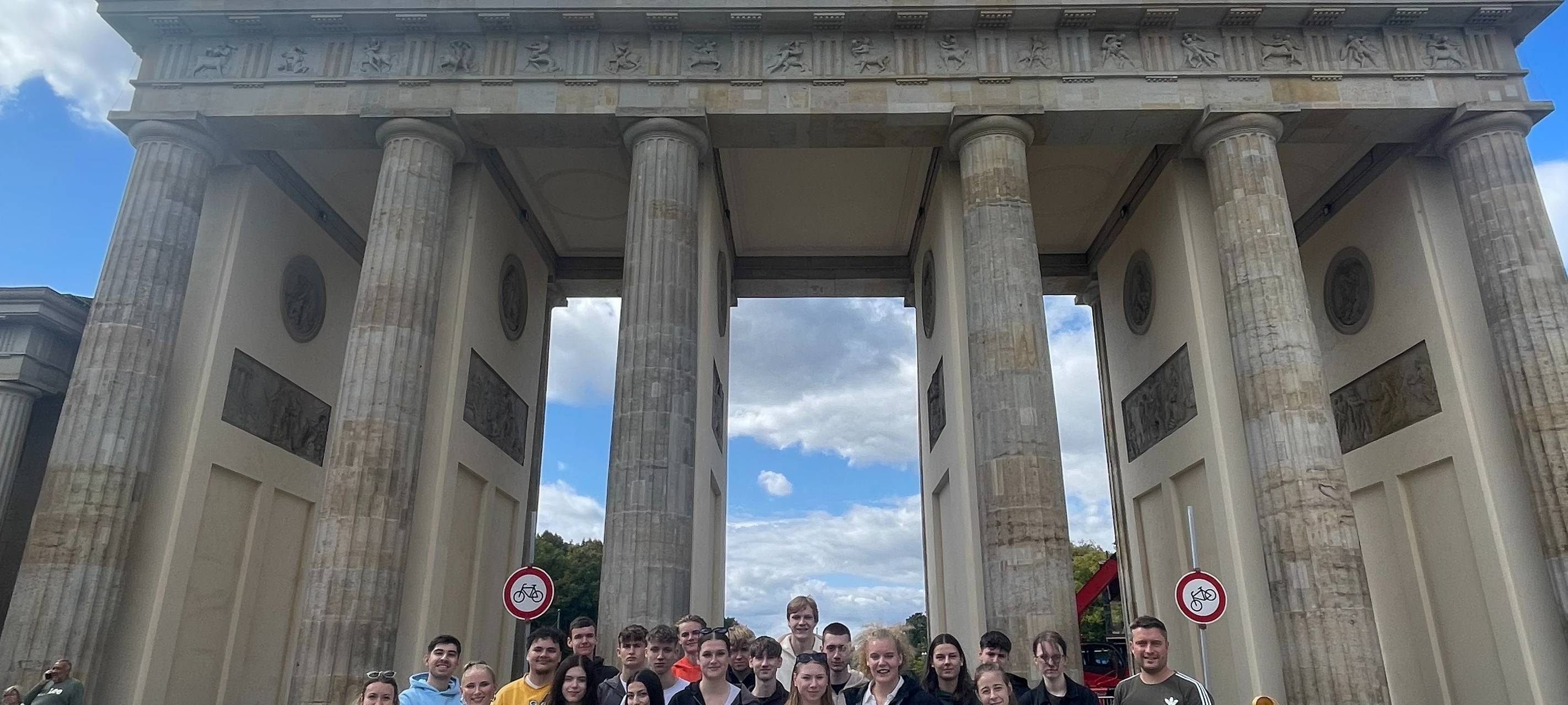 30 Klassen aus Essen fahren kostenlos nach Berlin