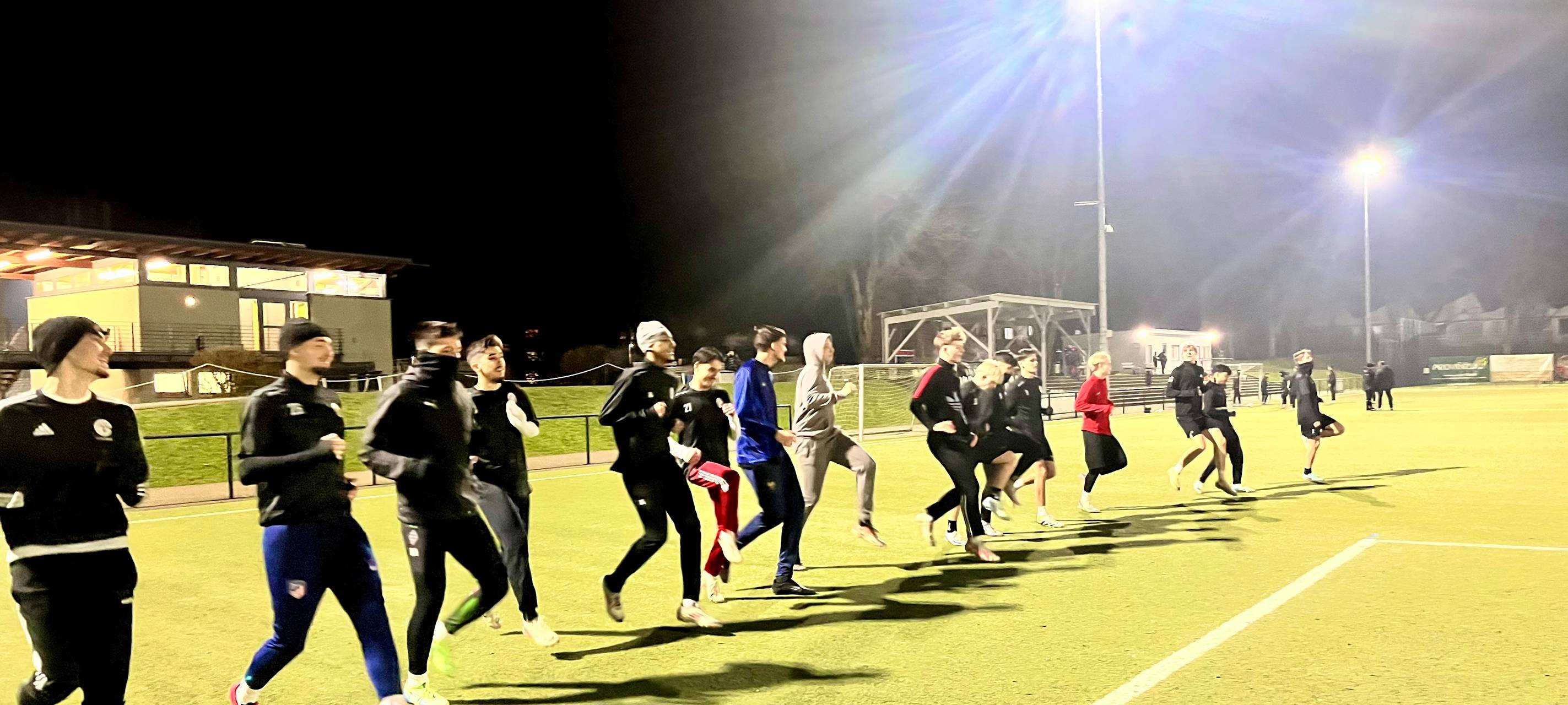 Hobby-Fußballer aus Essen spielen gegen Gladbach