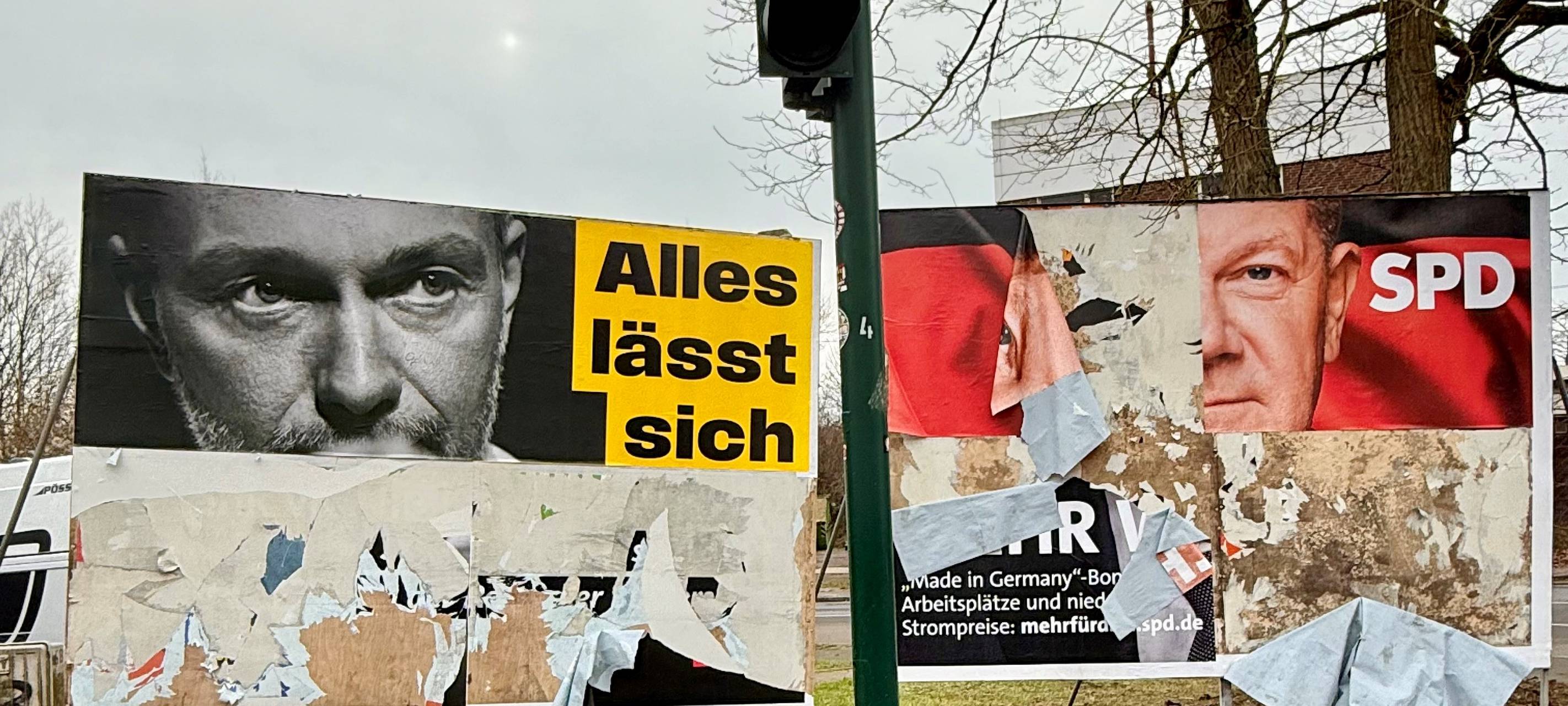 Wahlplakate in Essen hängen teilweise immer noch