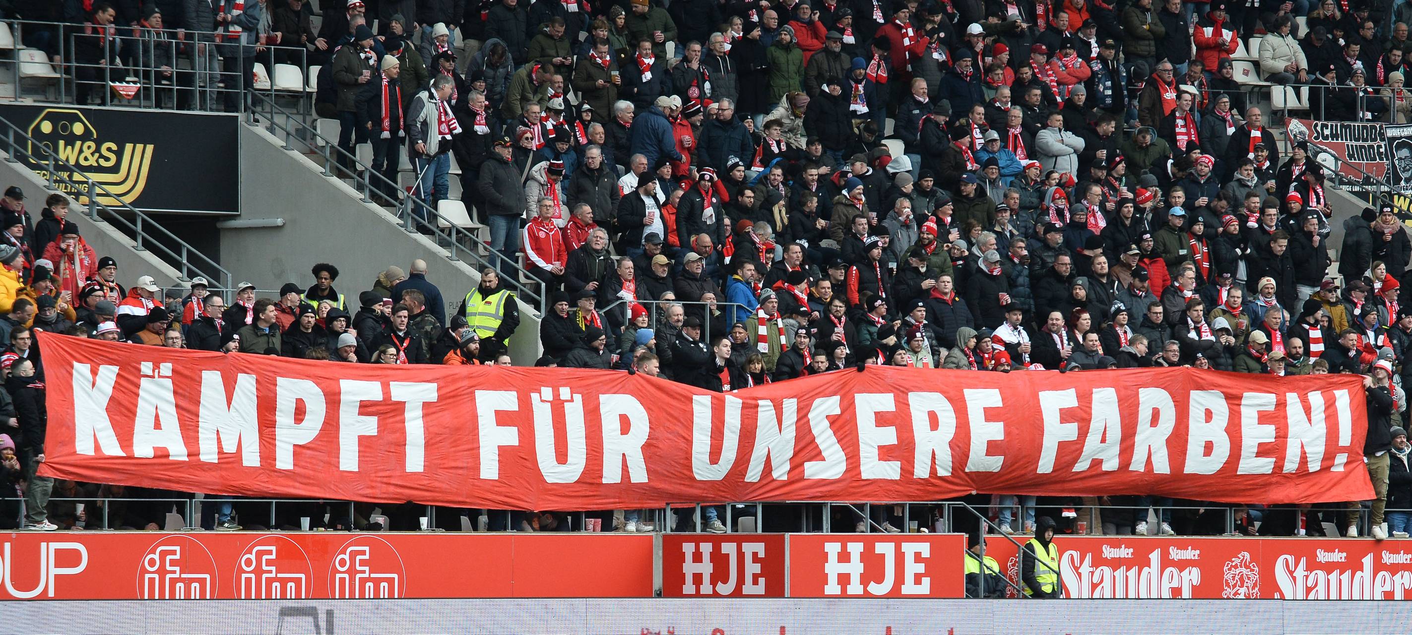 Heimsieg: Rot-Weiss Essen fertigt Hannover 96 ab