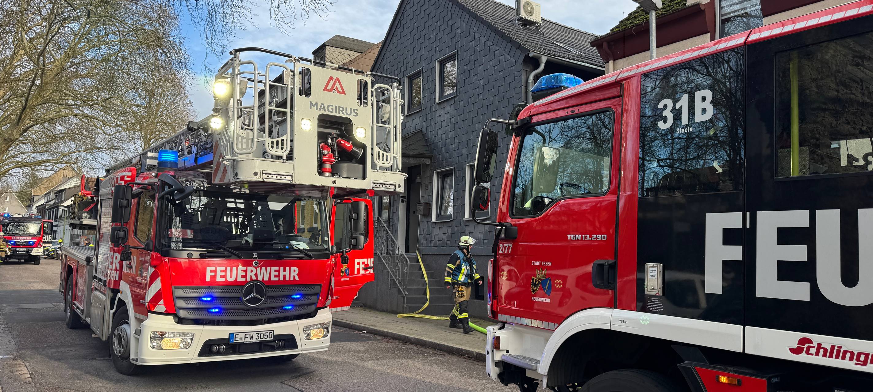 Küchenbrand in Essen - Straße gesperrt