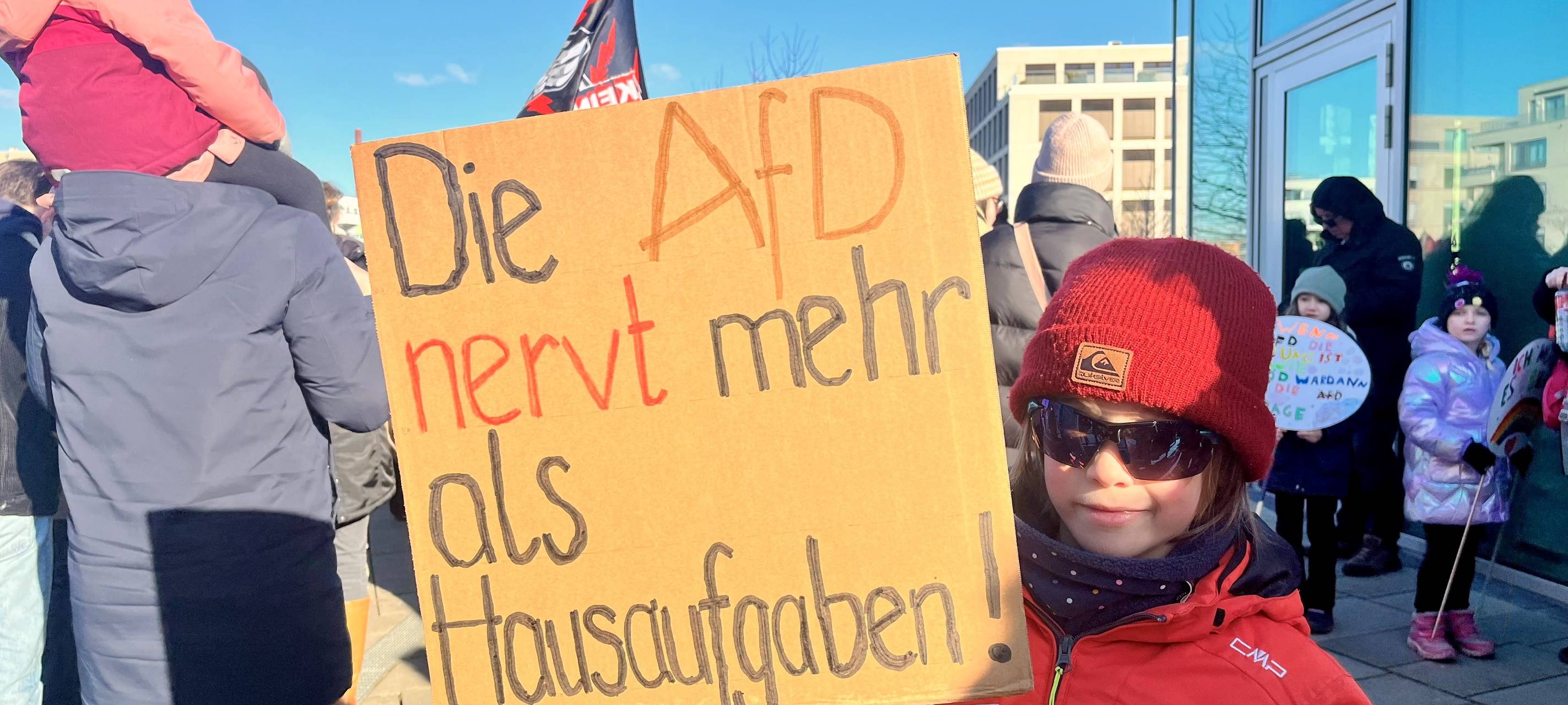 Mehrere Demos heute in Essen - tausende Menschen auf der Straße