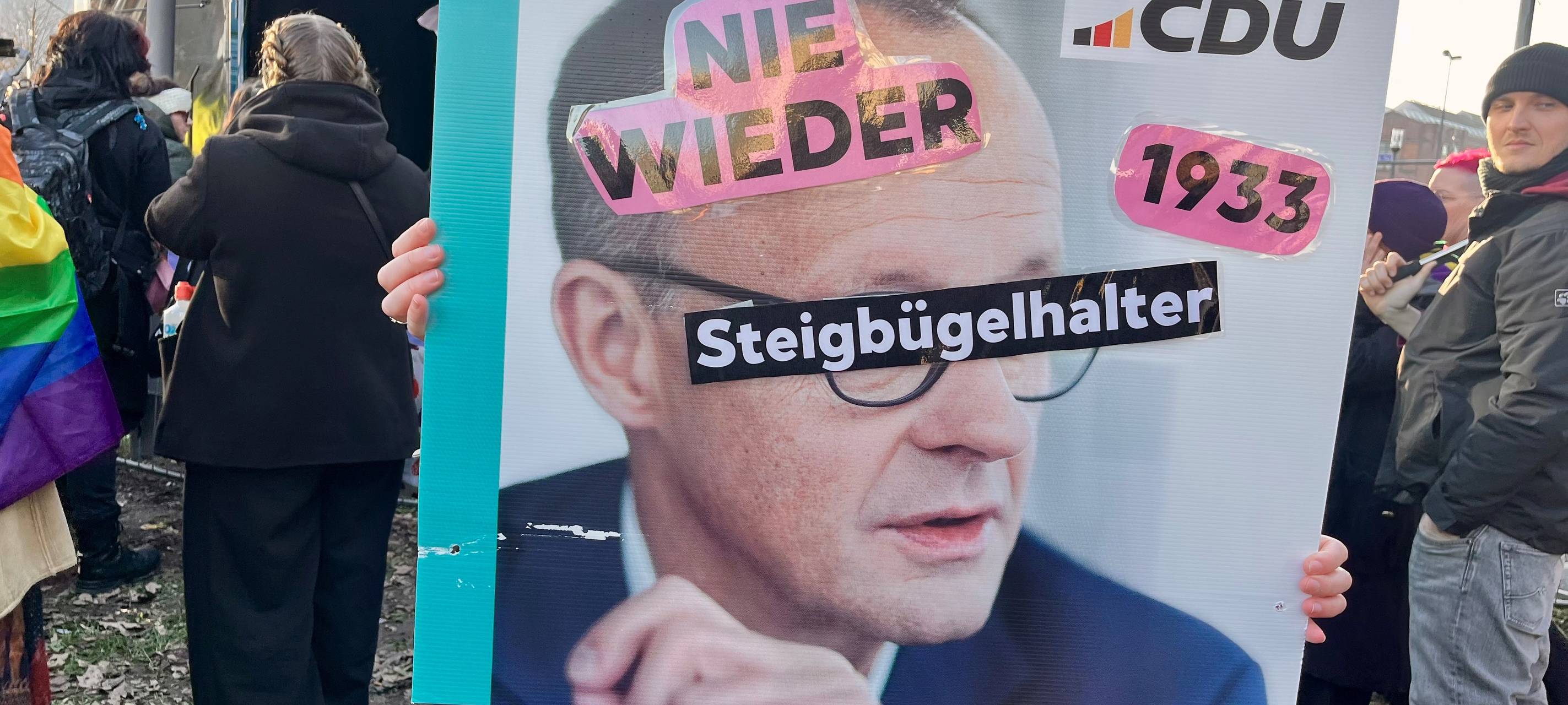 Mehrere Demos heute in Essen - tausende Menschen auf der Straße