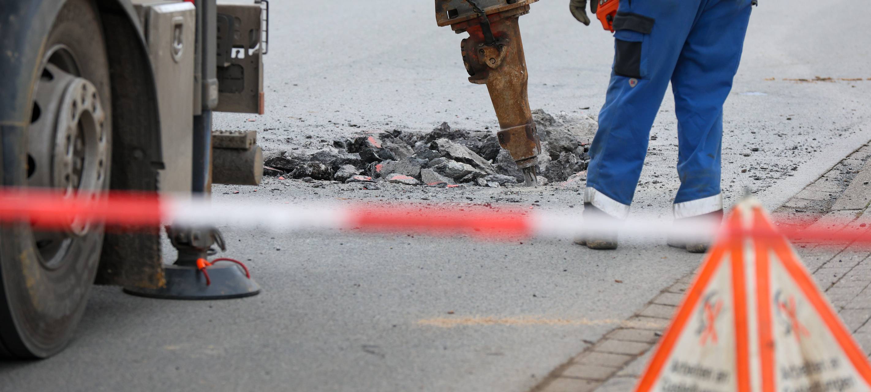 Gasleitung in Essen beschädigt - Häuser evakuiert!