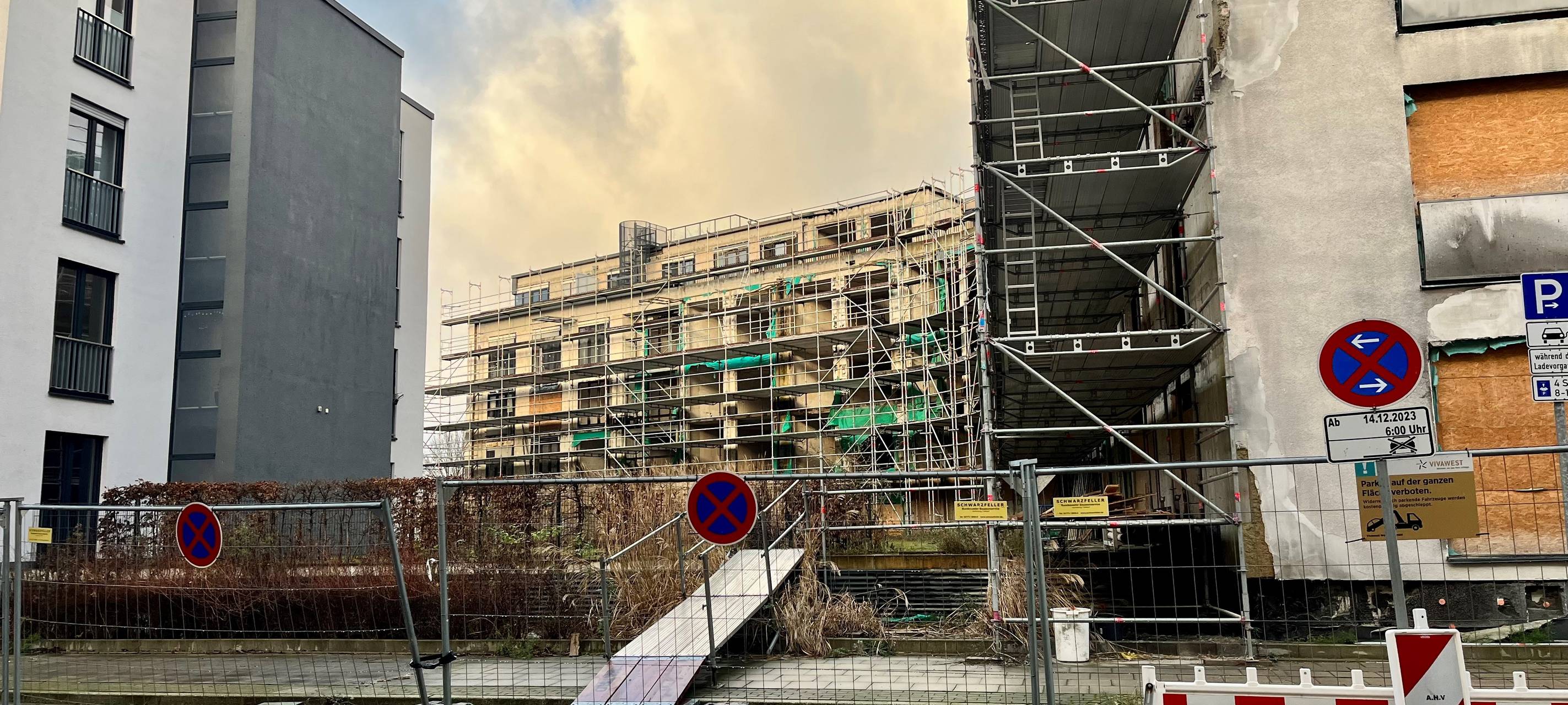 Brandruine in Essen - Drei Jahre nach dem Großbrand kommt die Sanierung