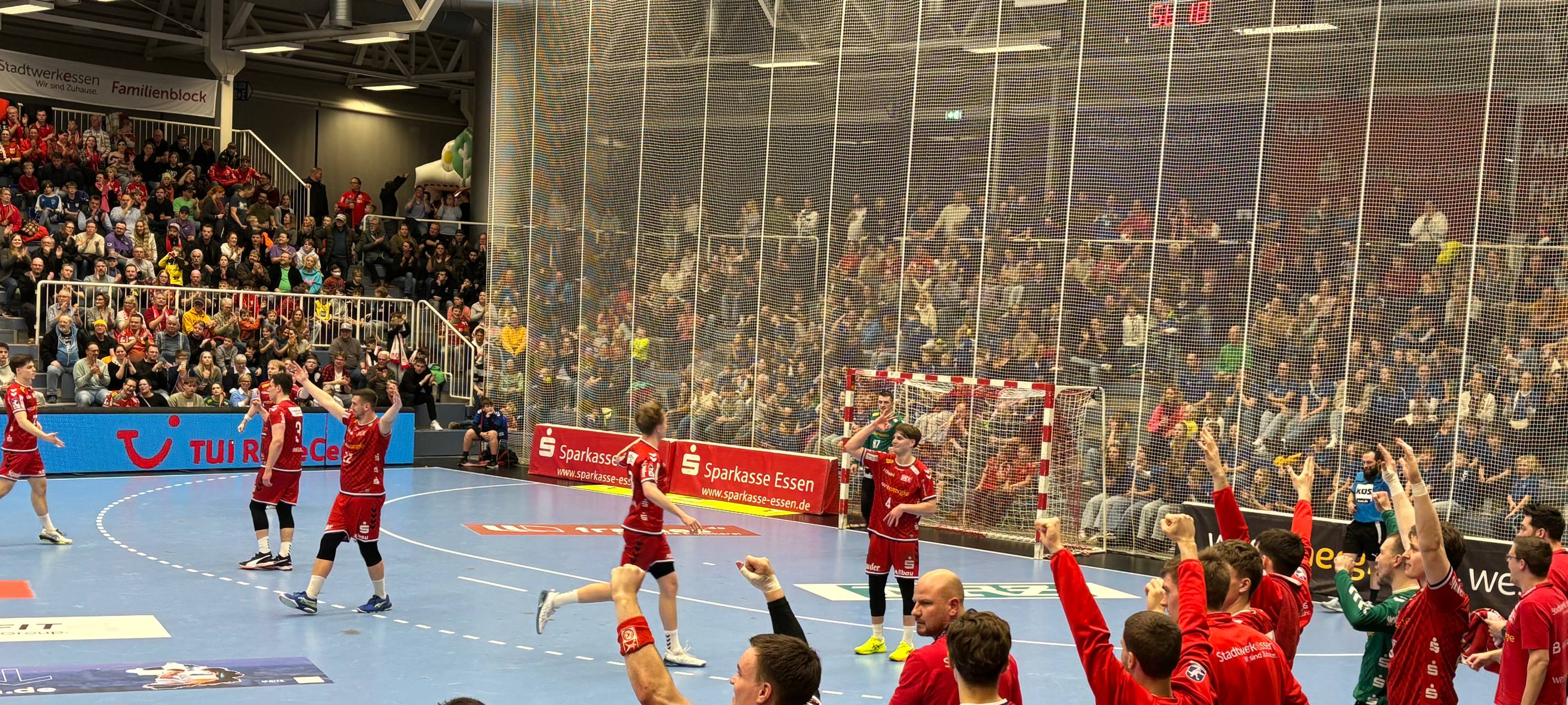 TUSEM Essen gewinnt souverän gegen die HSC 2000 Coburg.