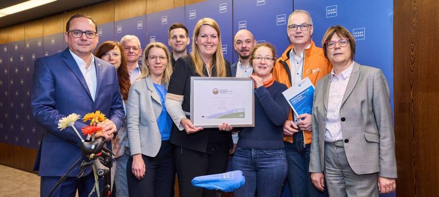 Mehrere Mitarbeiter der Stadt Essen bekommen Gold Auszeichnung für Fahrrad freundlicher Arbeitgeber