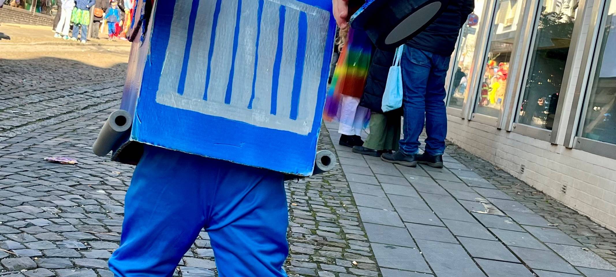 Karneval in Essen: Kettwig feiert im Sonnenschein