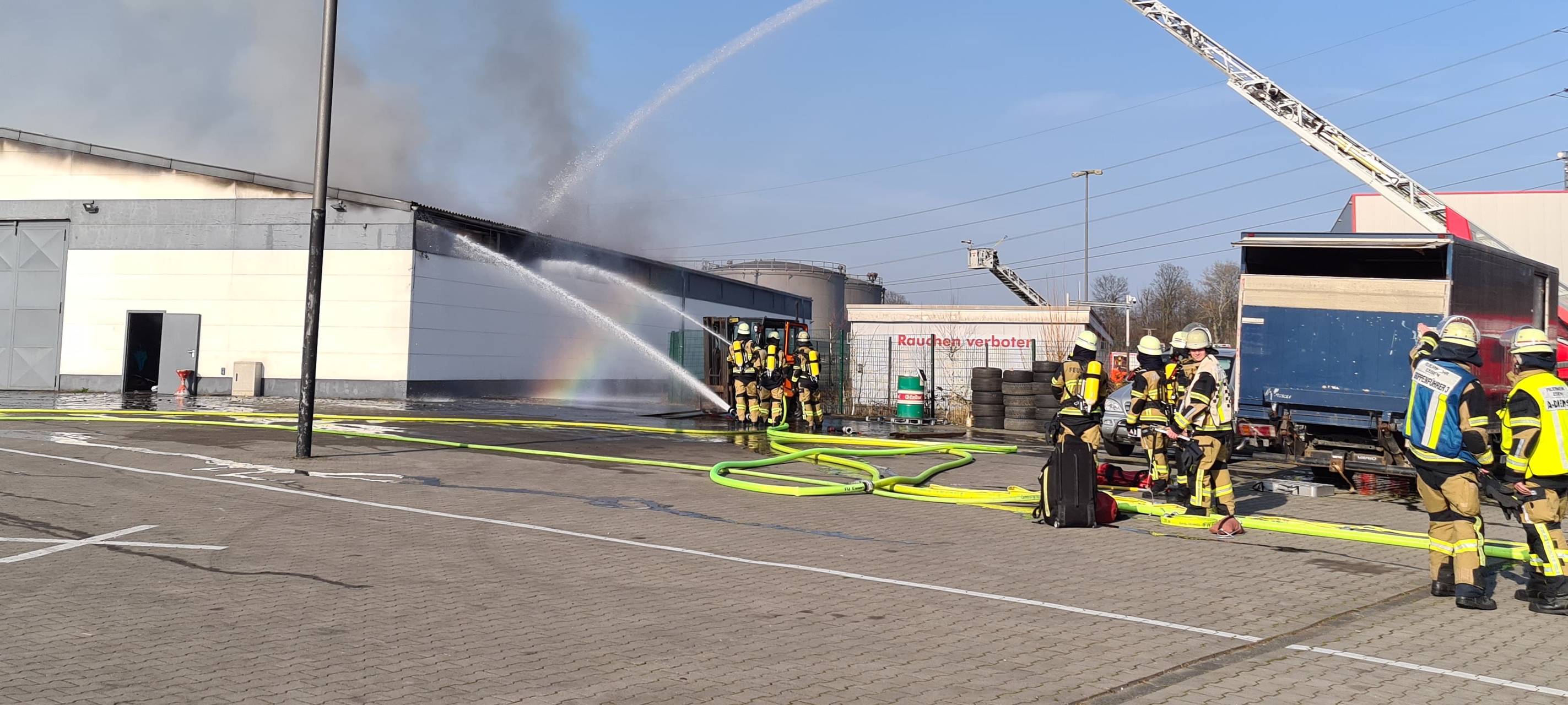 Nach Brand in Dellwig: Stadt löst Umweltalarm aus
