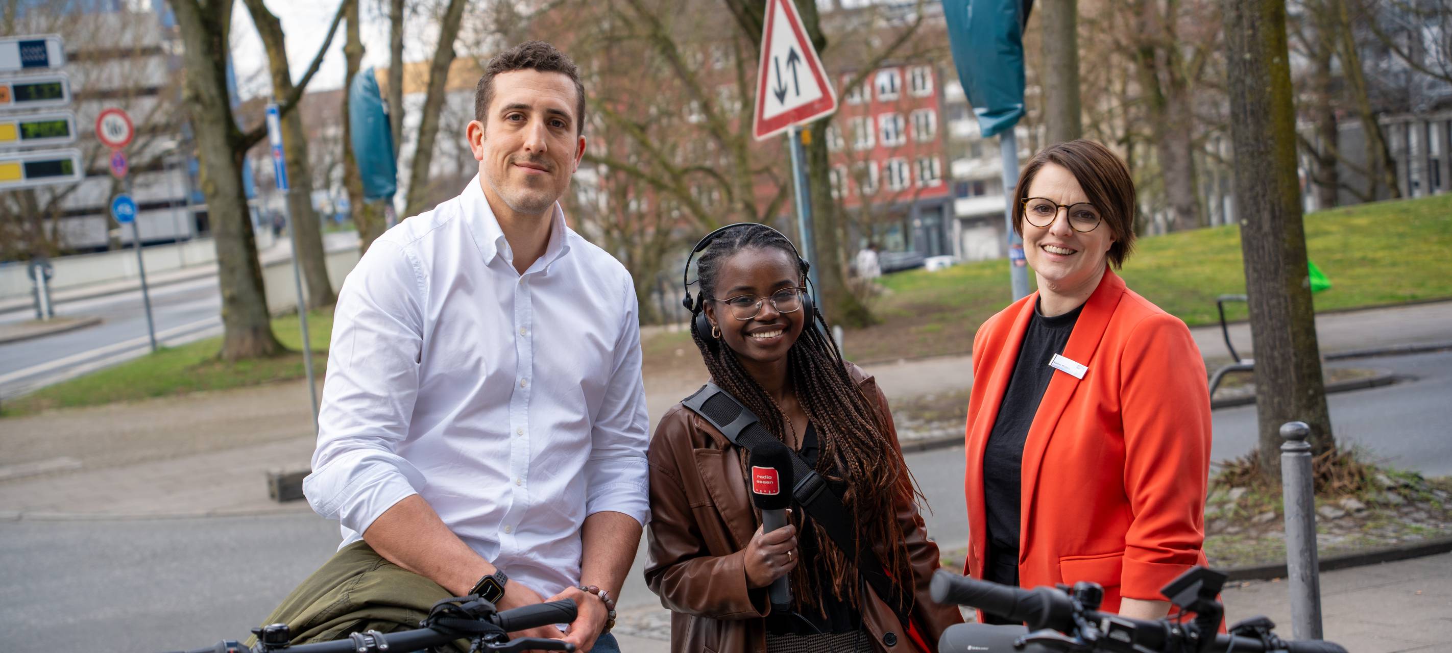 Fahrradfreundlicher Arbeitgeber IHK, 3 Personen mit Fahrrad