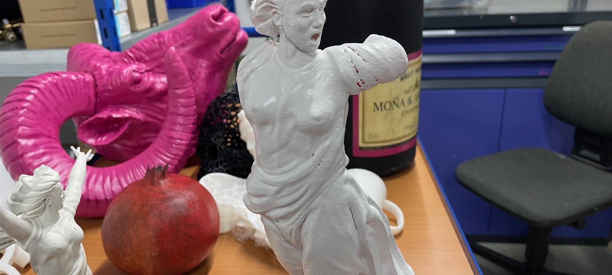 Requisiten in Essen aus dem 3D-Drucker: Besuch in der Werkstatt