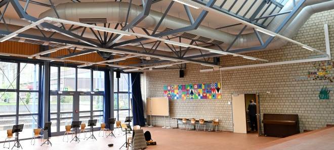Schule in Essen wird klimafreundlicher - neue Beleuchtung