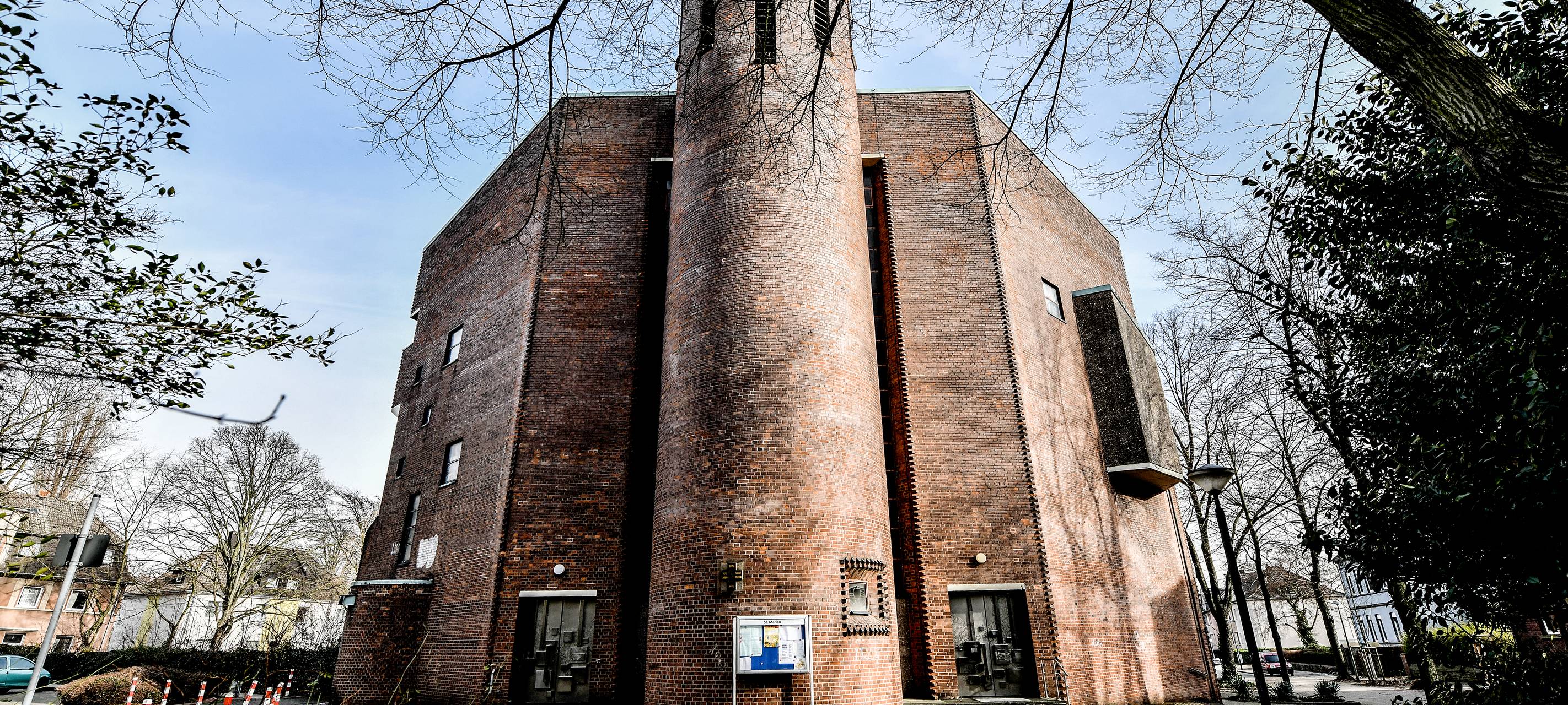 Kupferdiebe in Essen klauen ganzes Dach in Kirche