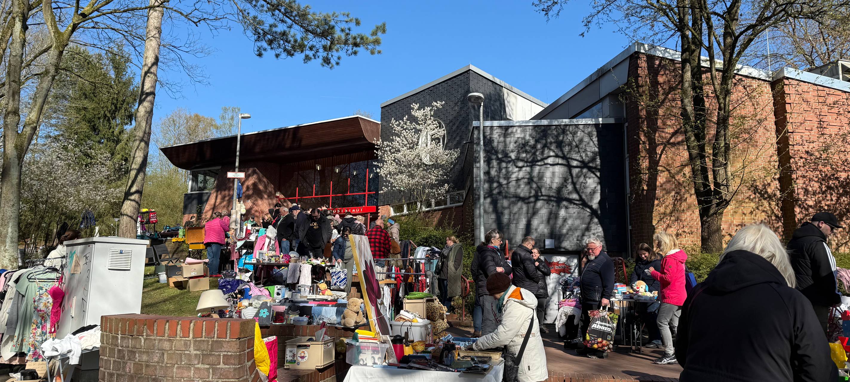Flohmarkt am Bürgerhaus Oststadt in Essen wieder offen