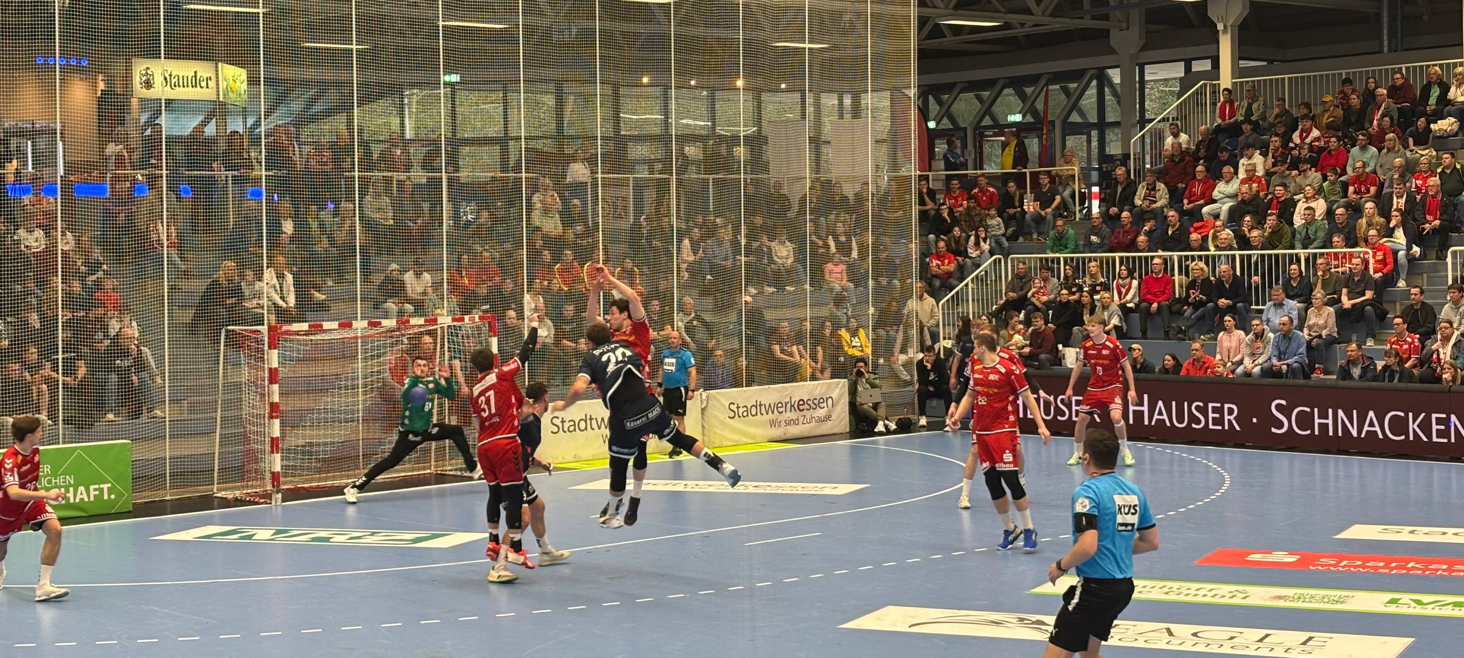 TUSEM Essen und TV 05/07 Hüttenberg mit Nervenkrimi.