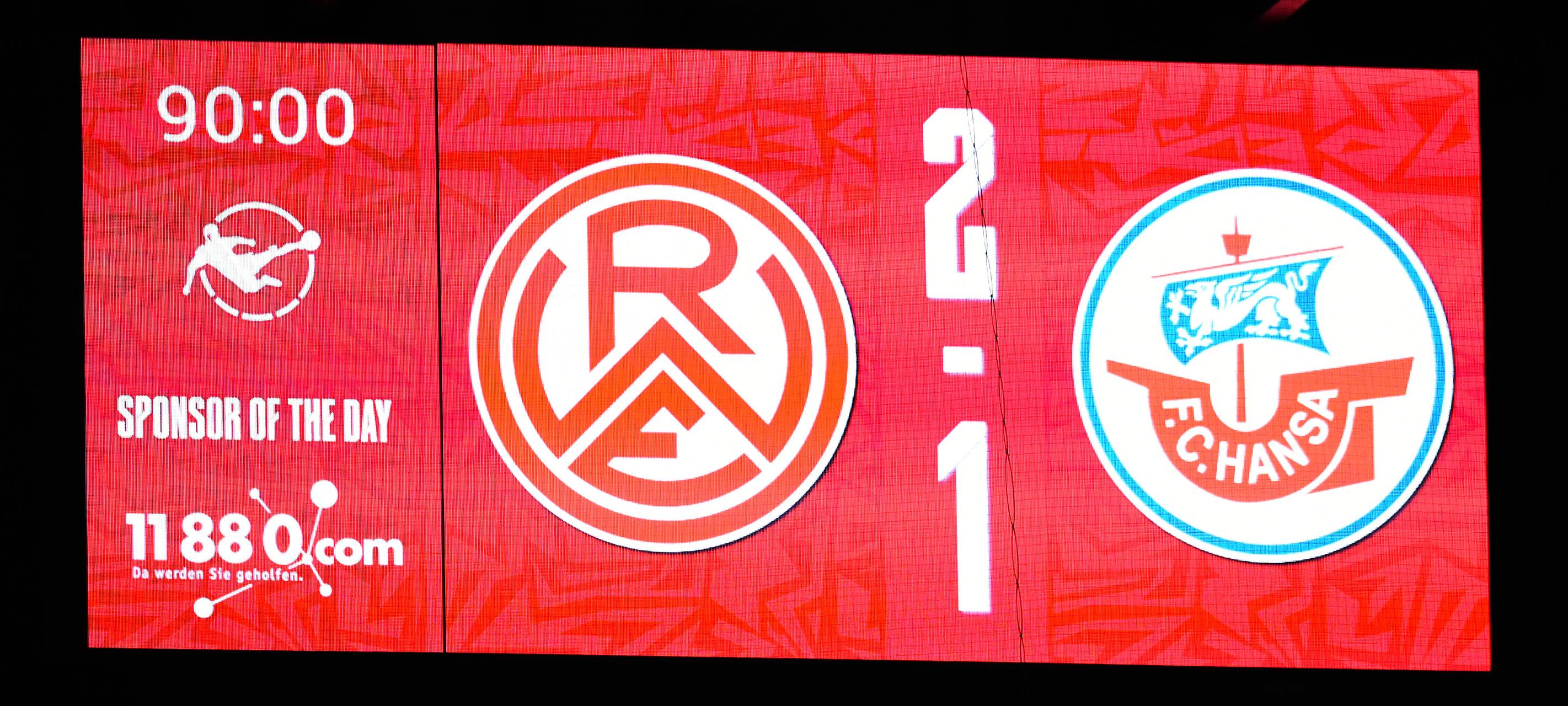 Polizei Essen kontrolliert Fans vor RWE-Spiel - Ultras boykottieren Spiel