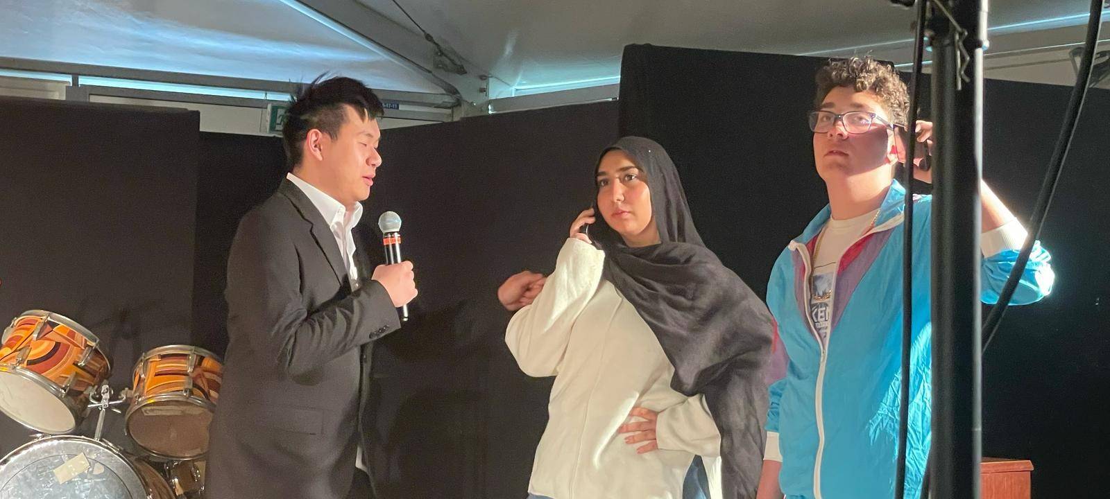 Schule in Essen bekommt großes Festzelt