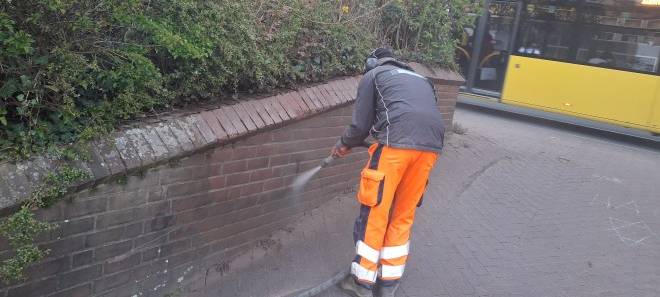 Frühjahrsputz in Essen - Stadtteile und Bahnhöfe sollen glänzen