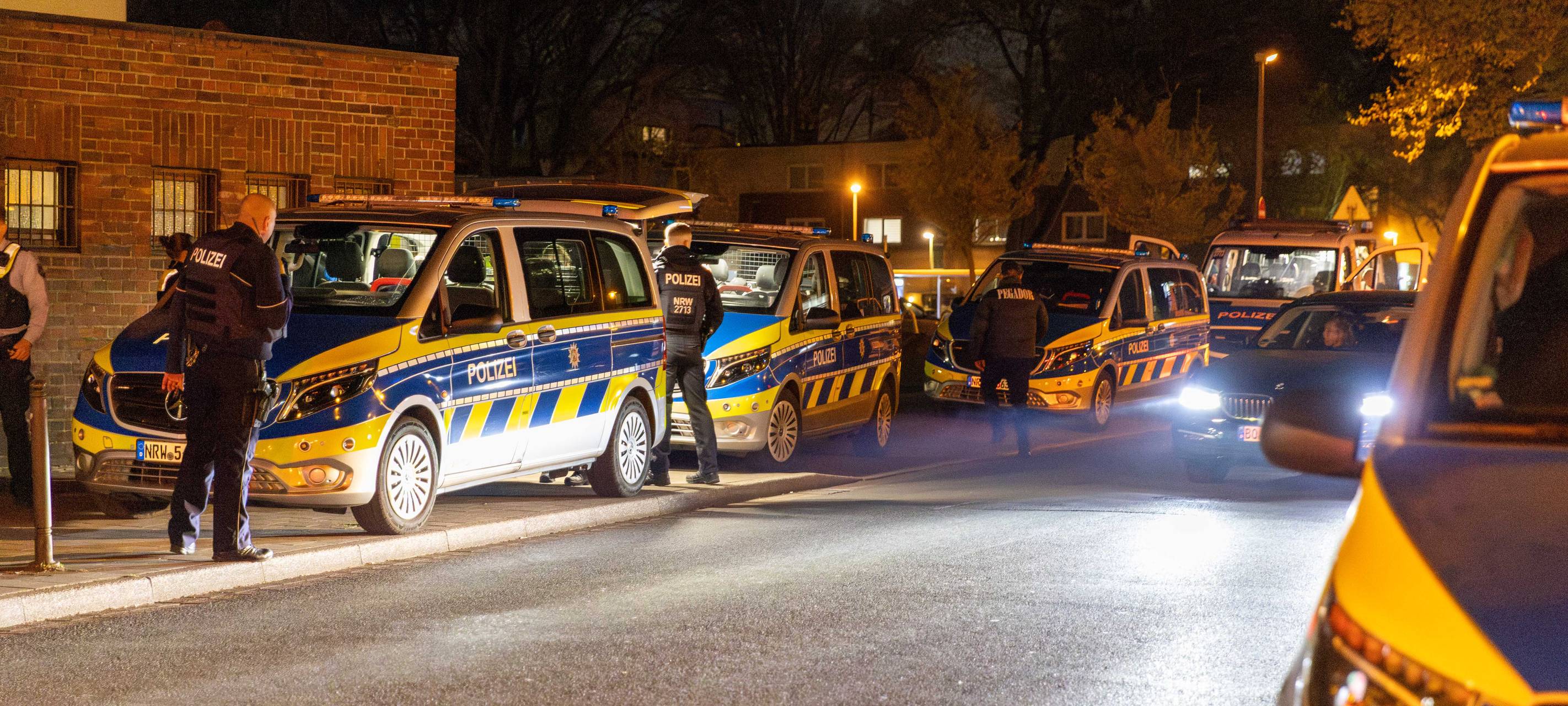 Passanten in Essen mit Pistole bedroht - Polizei im Großeinsatz