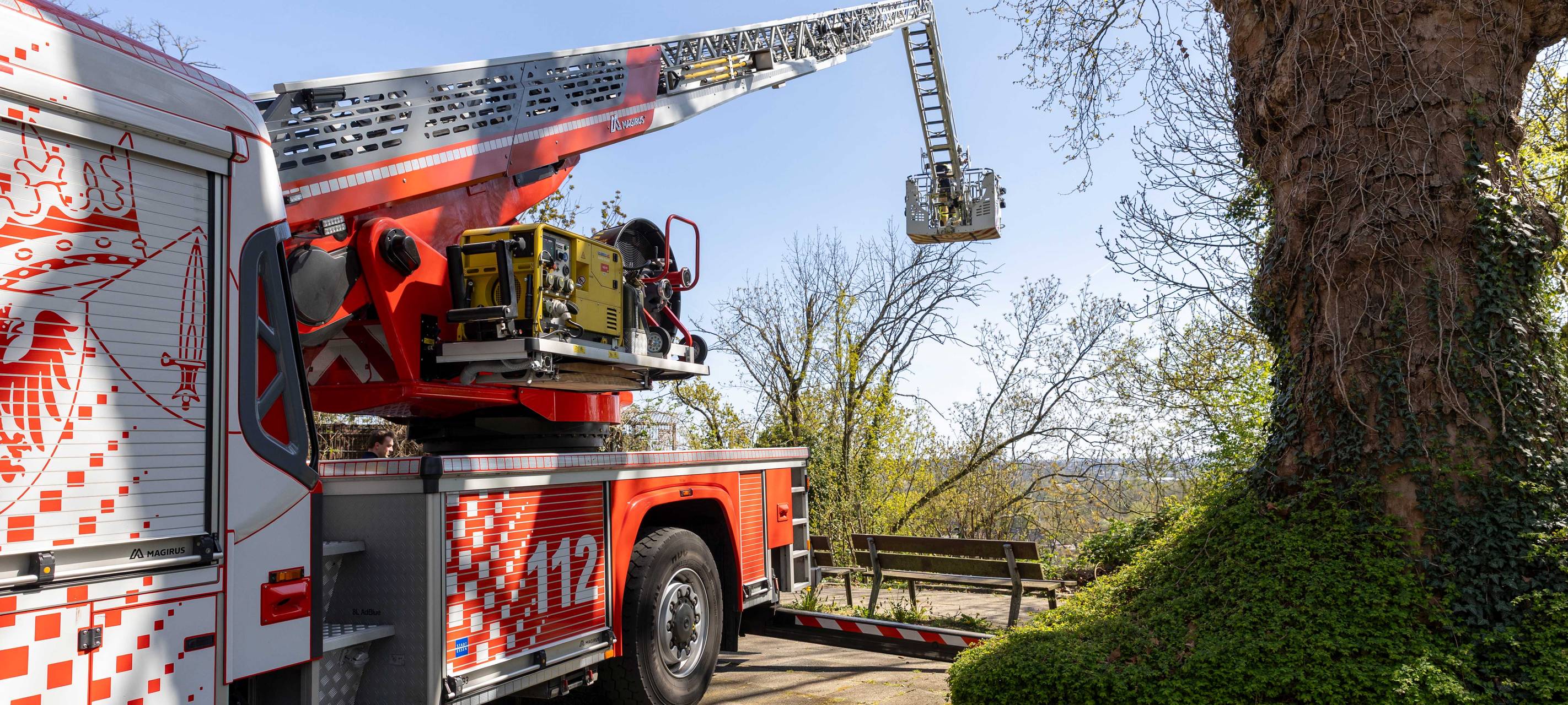 Motorrad liegt in Essen im Gebüsch - was ist passiert?