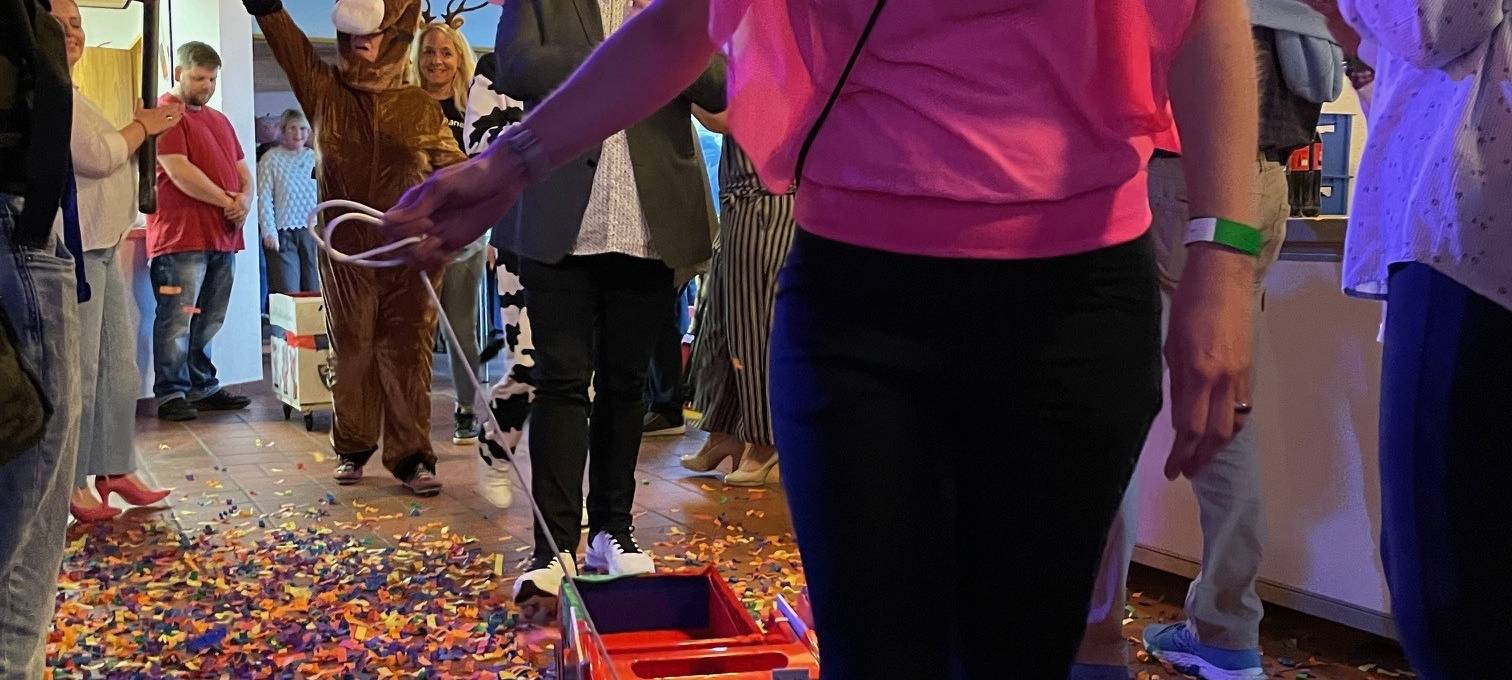 Riesen Stimmung in Essen beim Mini-Karnevalsumzug