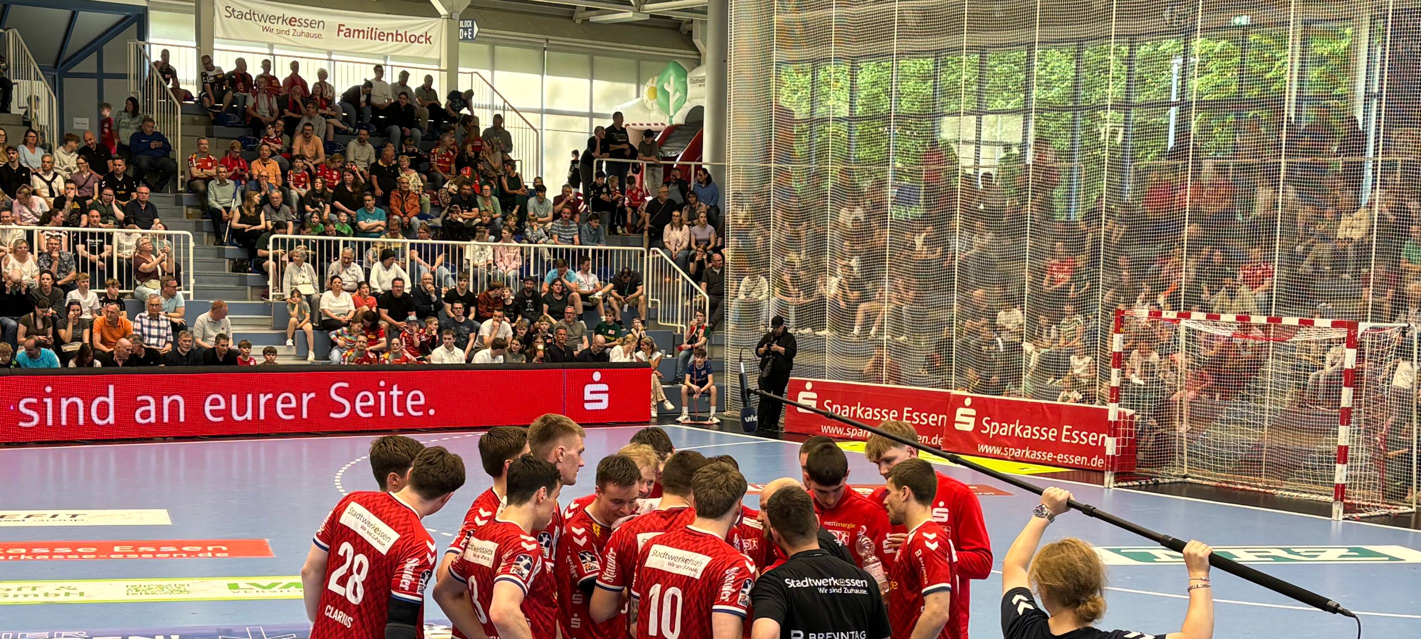 Auszeit von TUSEM-Cheftrainer Daniel Haase.