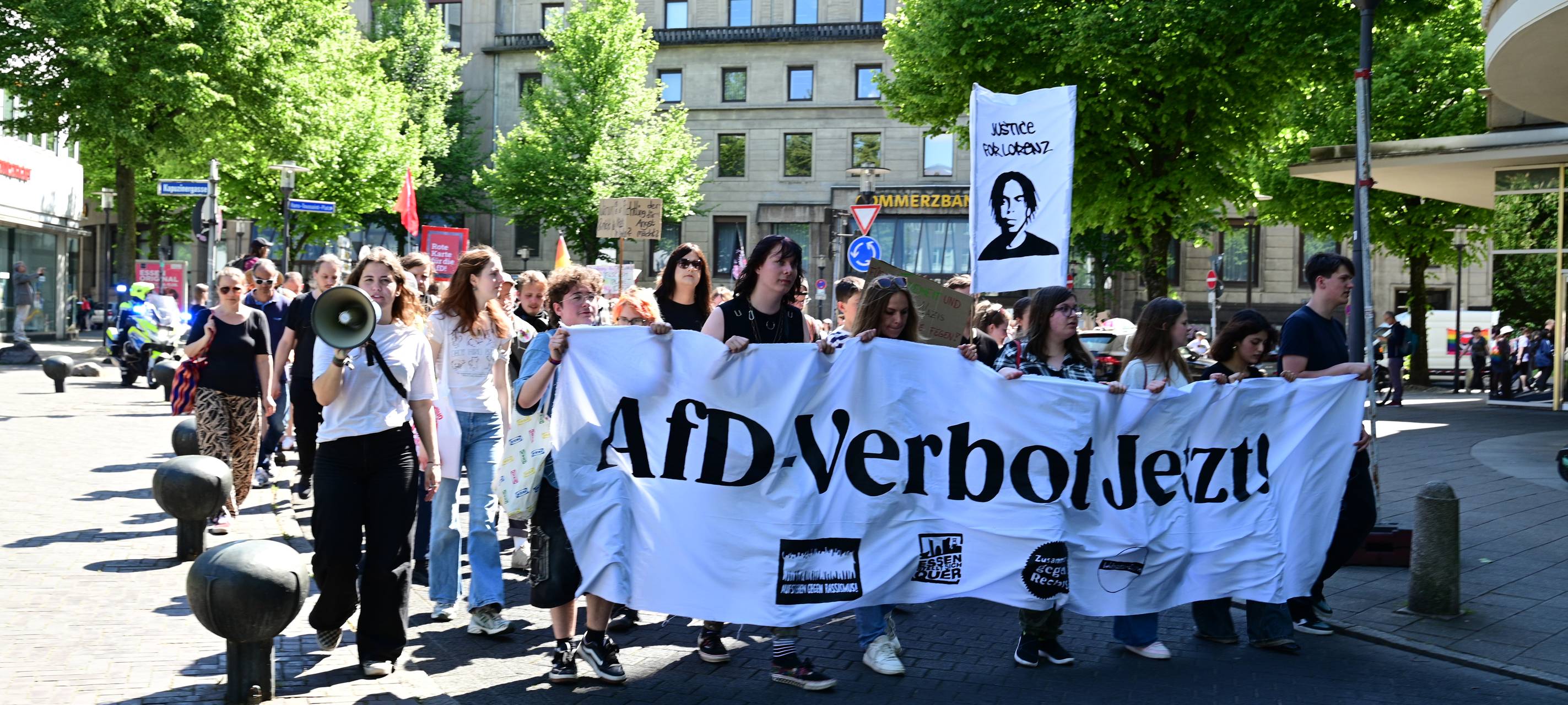 Große Demo in Essen: AfD-Verbot gefordert