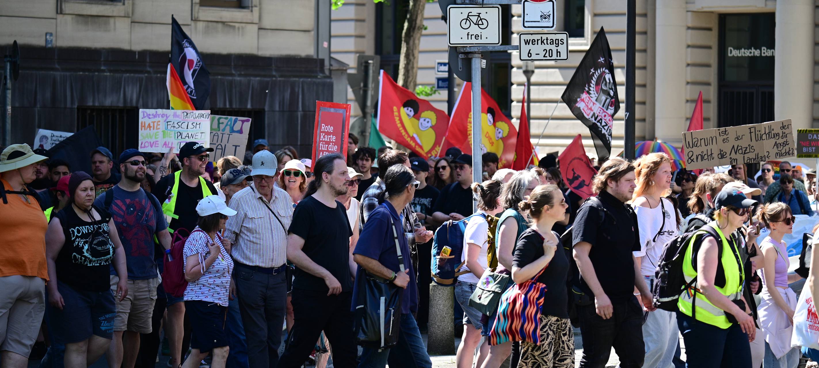 Große Demo in Essen: AfD-Verbot gefordert