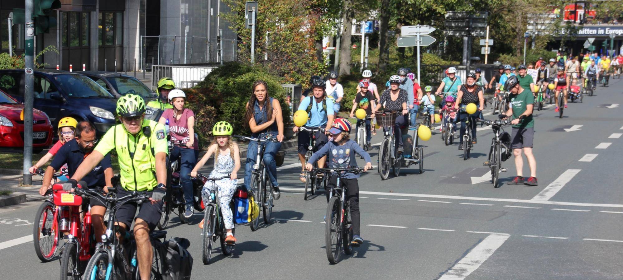 Kinder in Essen fordern sichere Radwege
