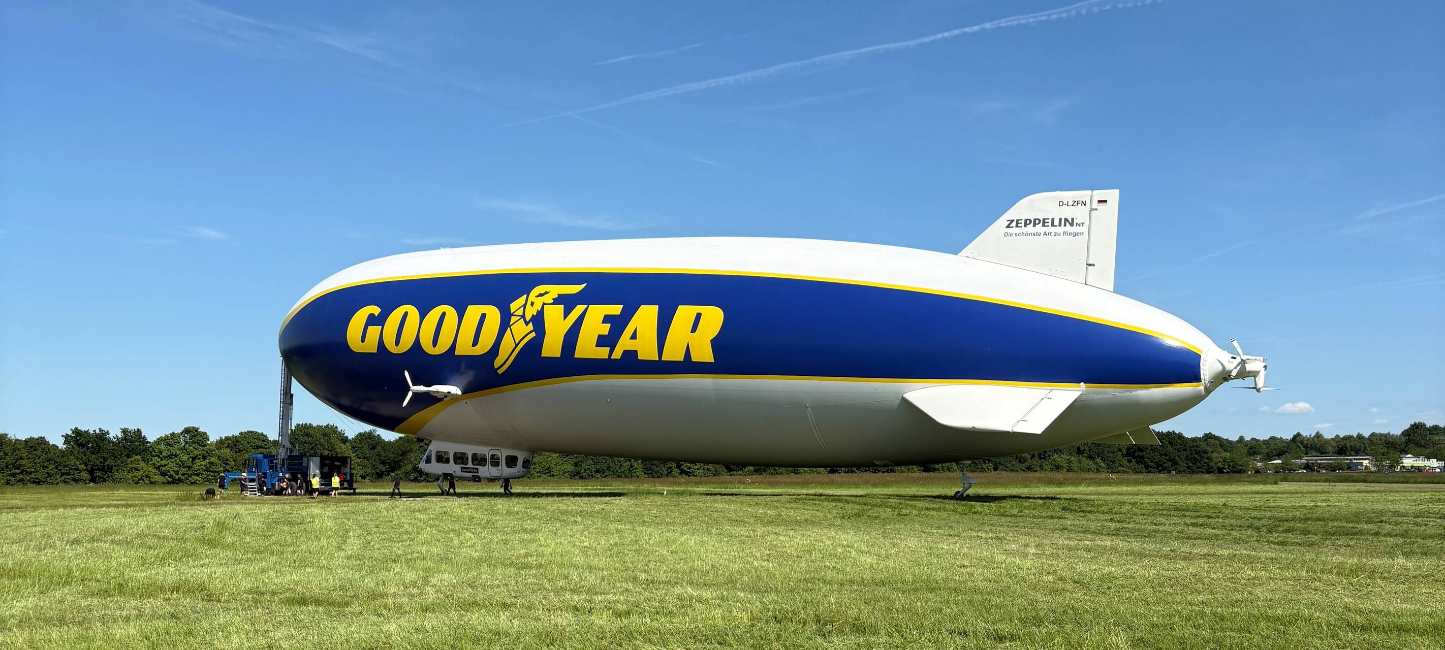 Zeppelin über Essen wieder unterwegs - Saison startet