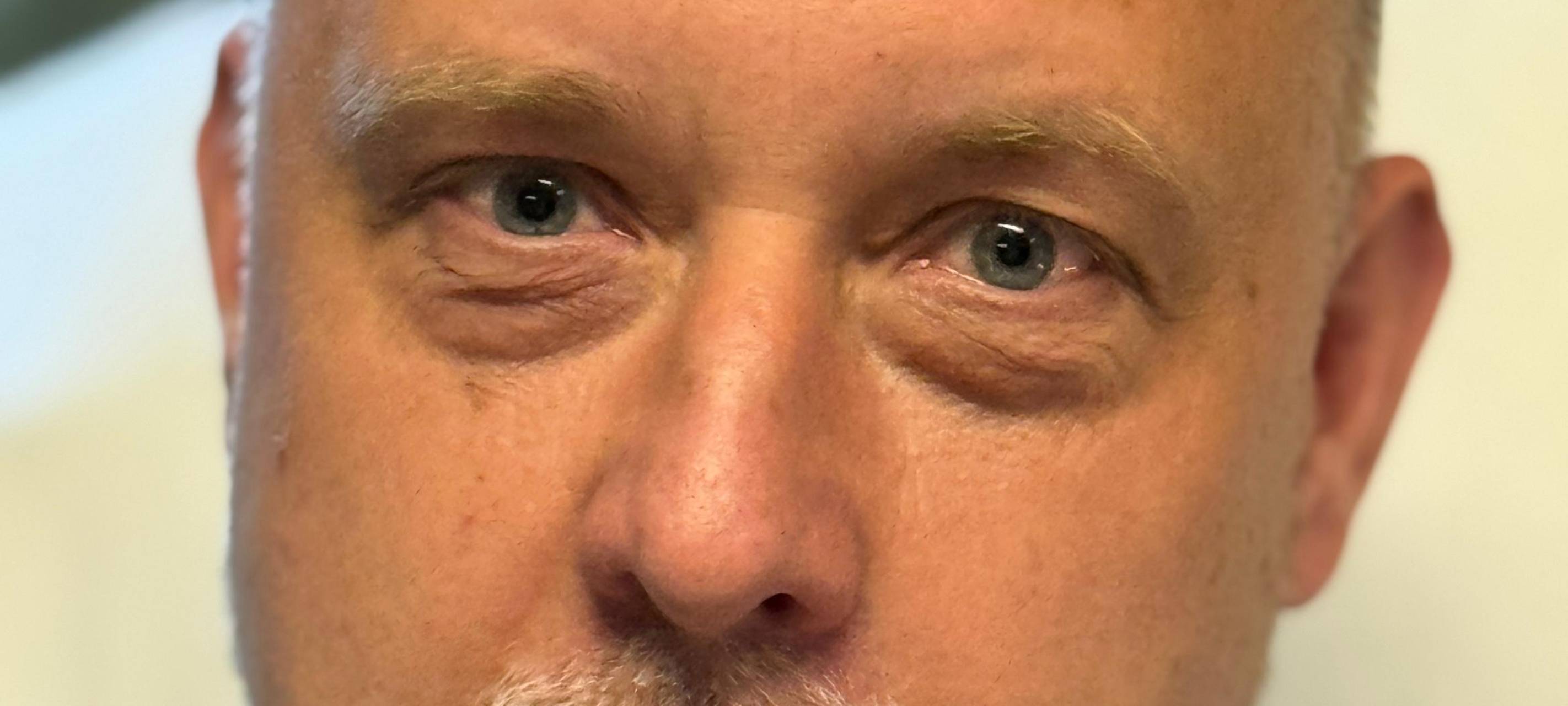 Radio Essen-Reporter macht sich schön für Lisa Feller