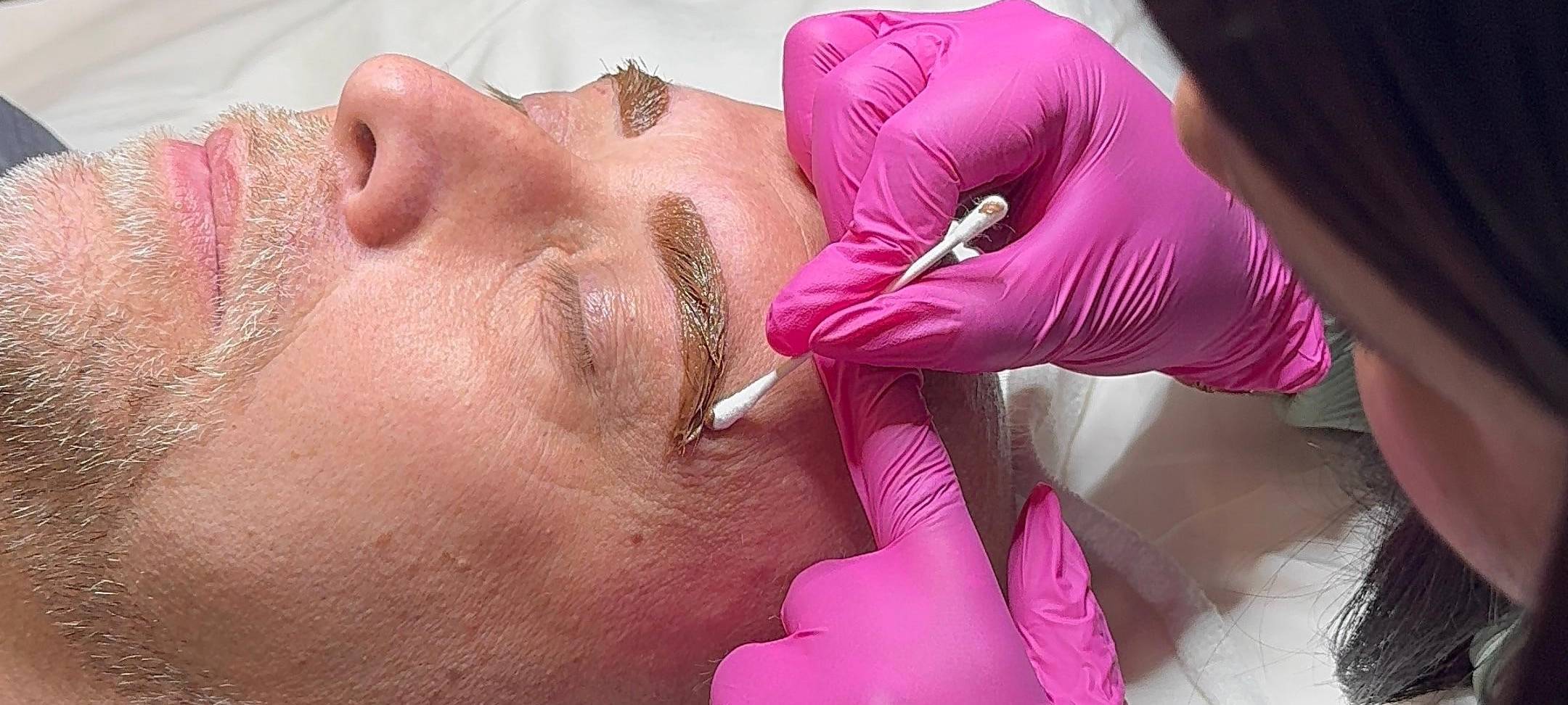 Radio Essen-Reporter macht sich schön für Lisa Feller