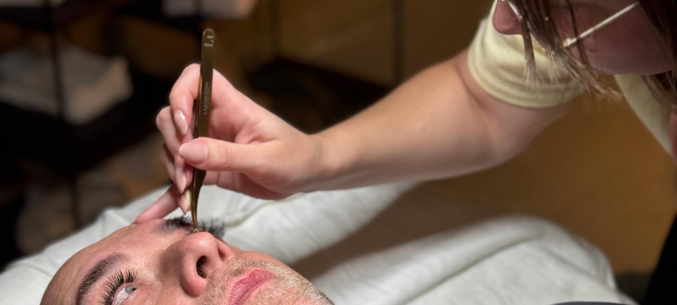 Radio Essen-Reporter macht sich schön für Lisa Feller