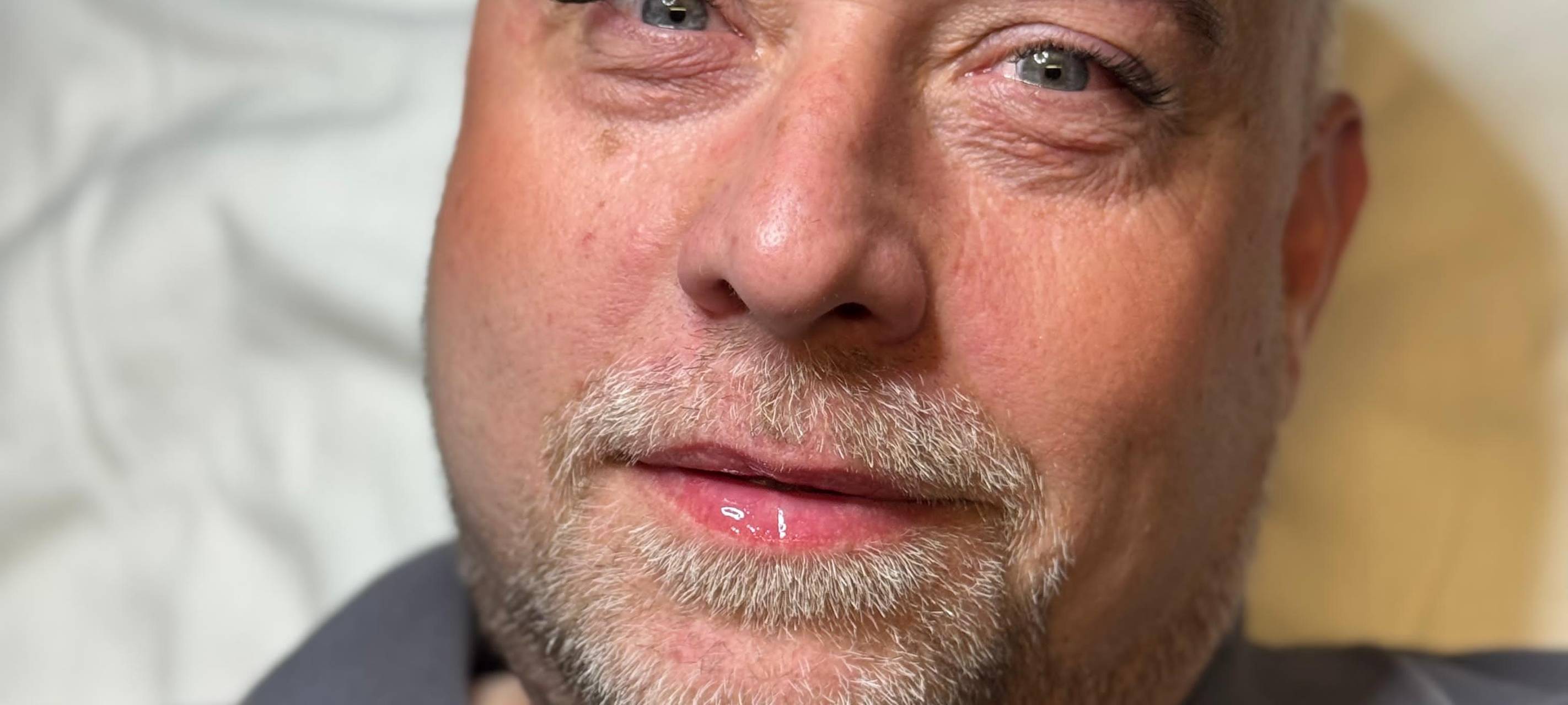 Radio Essen-Reporter macht sich schön für Lisa Feller