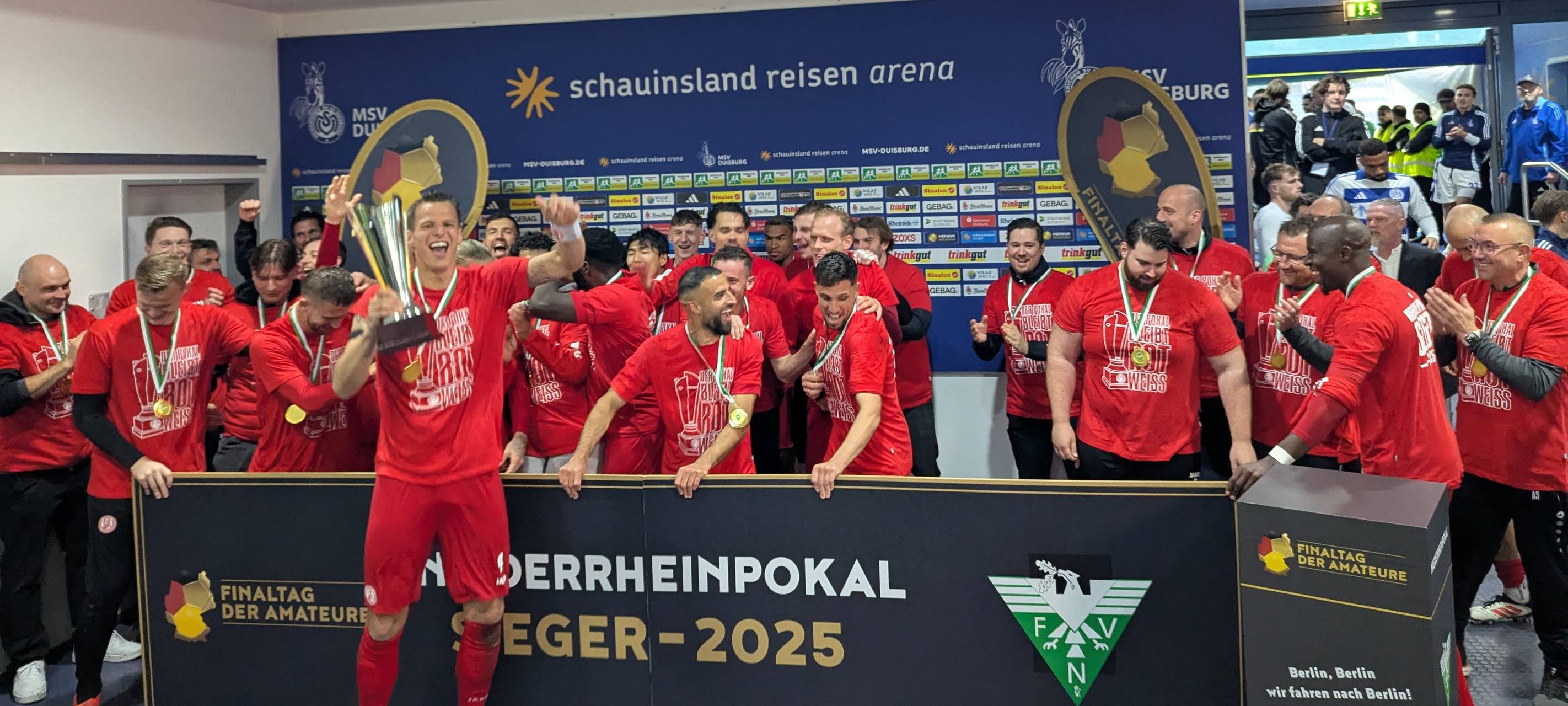 Rot-Weiss Essen schlägt Duisburg und ist im DFB-Pokal