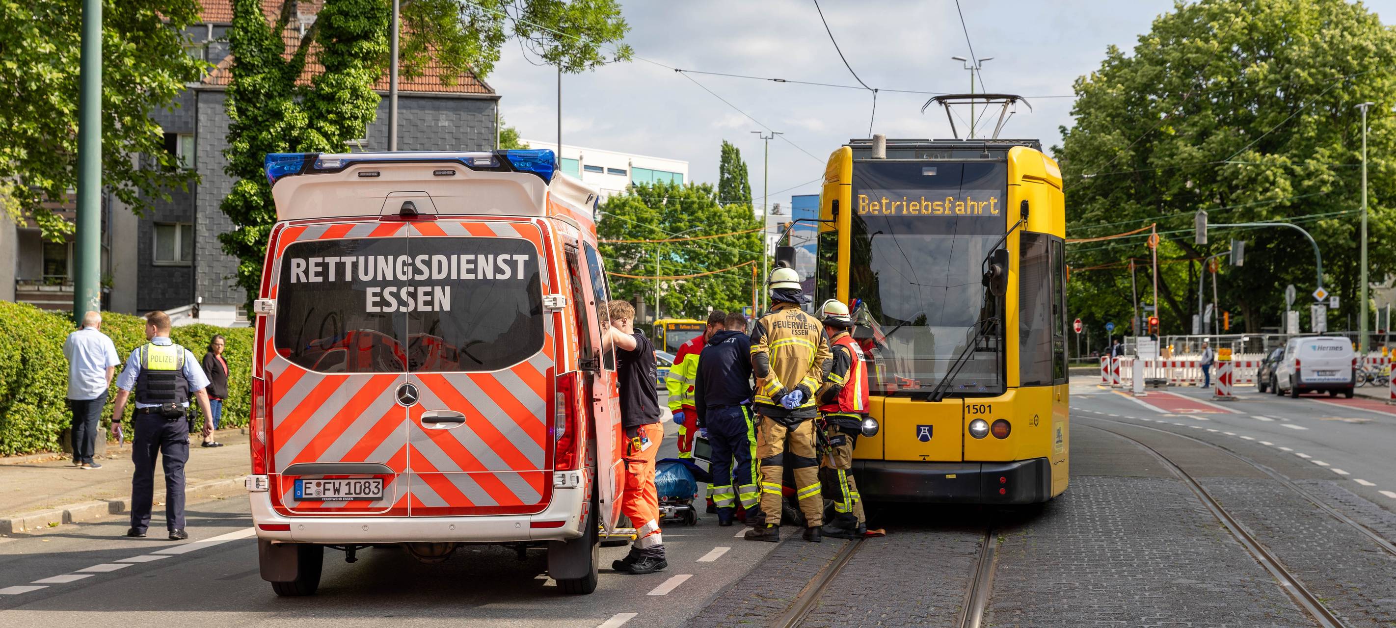 Unfall in Essen: Frau von Straßenbahn erfasst