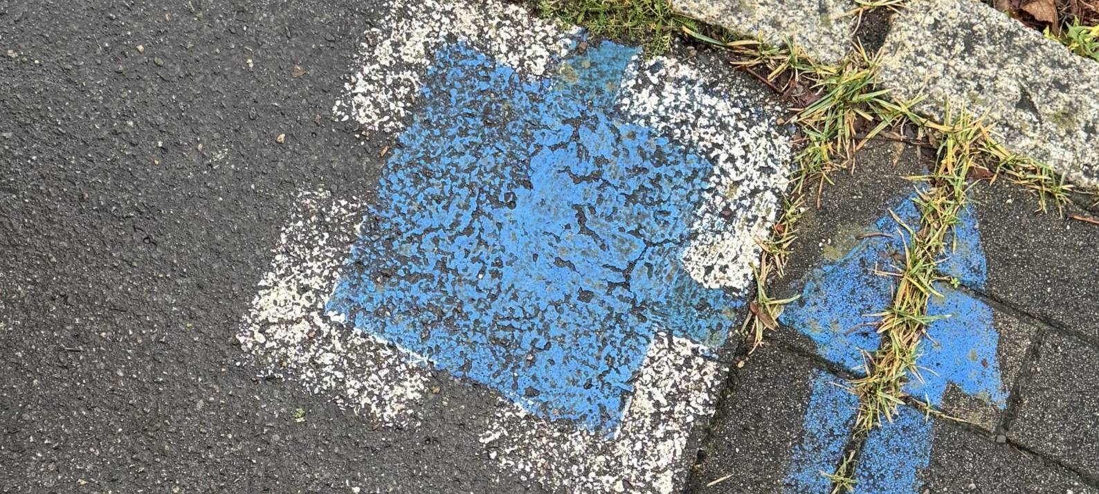 Blaue Pfeile in Essen: Was bedeuten die?