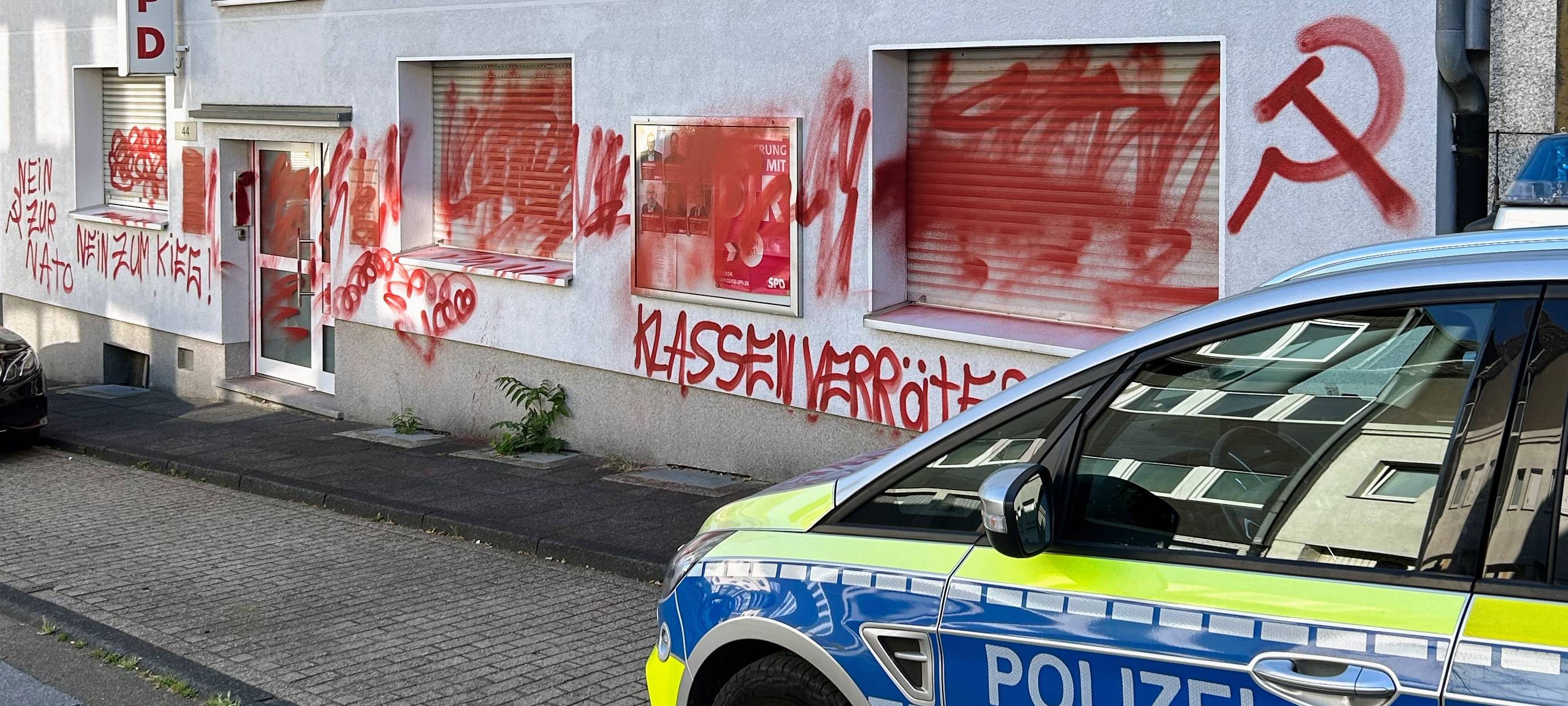 Parteizentralen in Essen beschmiert - Staatsschutz ermittelt