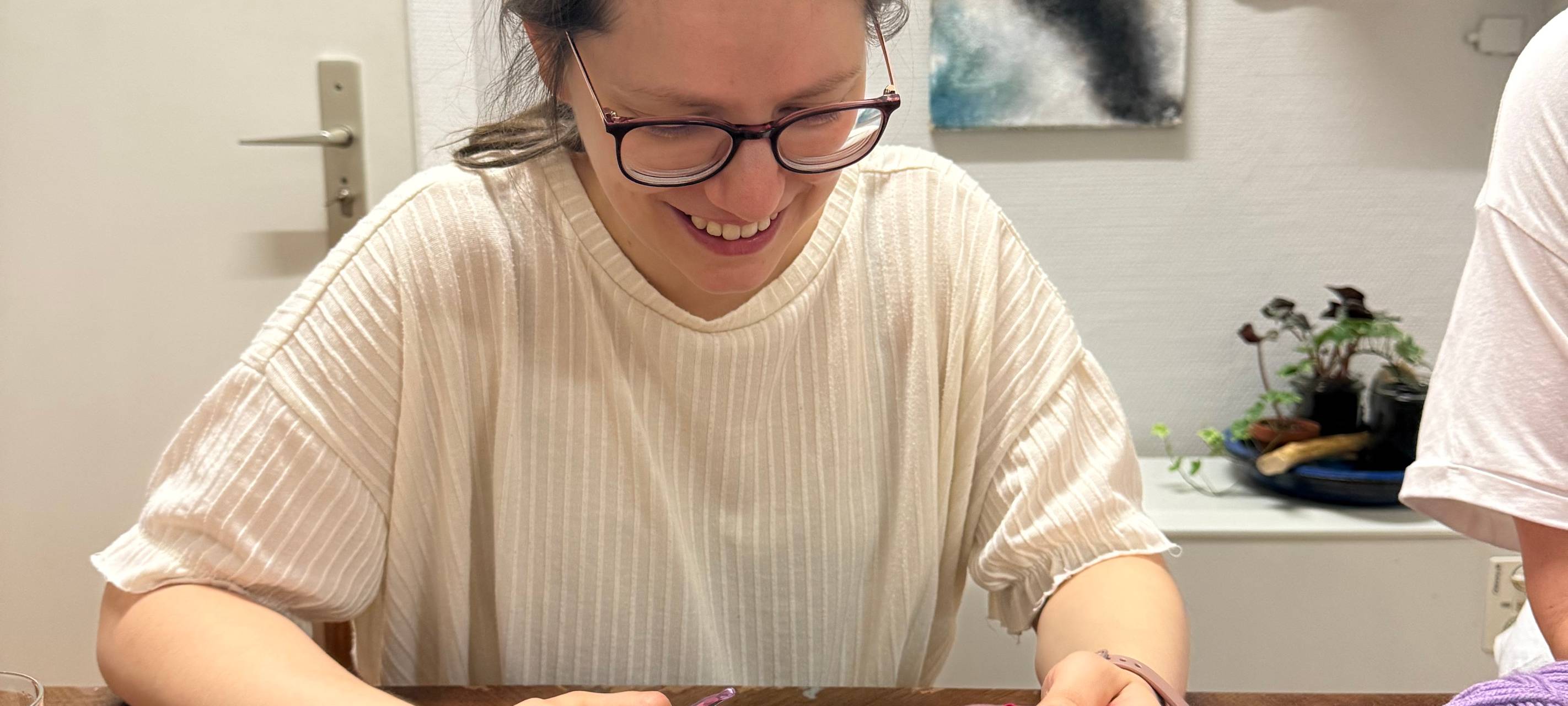 Oma-Hobby? Stricken und Töpfern in Essen begeistert junge Leute