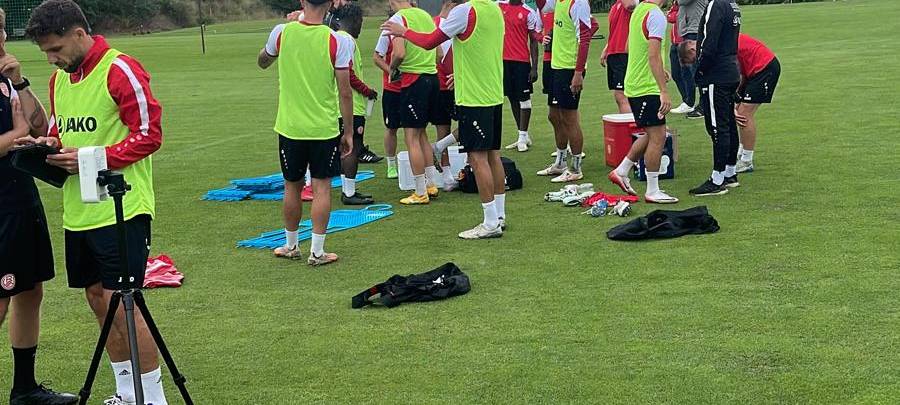 Rot-Weiss Essen im Trainingslager - Radio Essen ist dabei