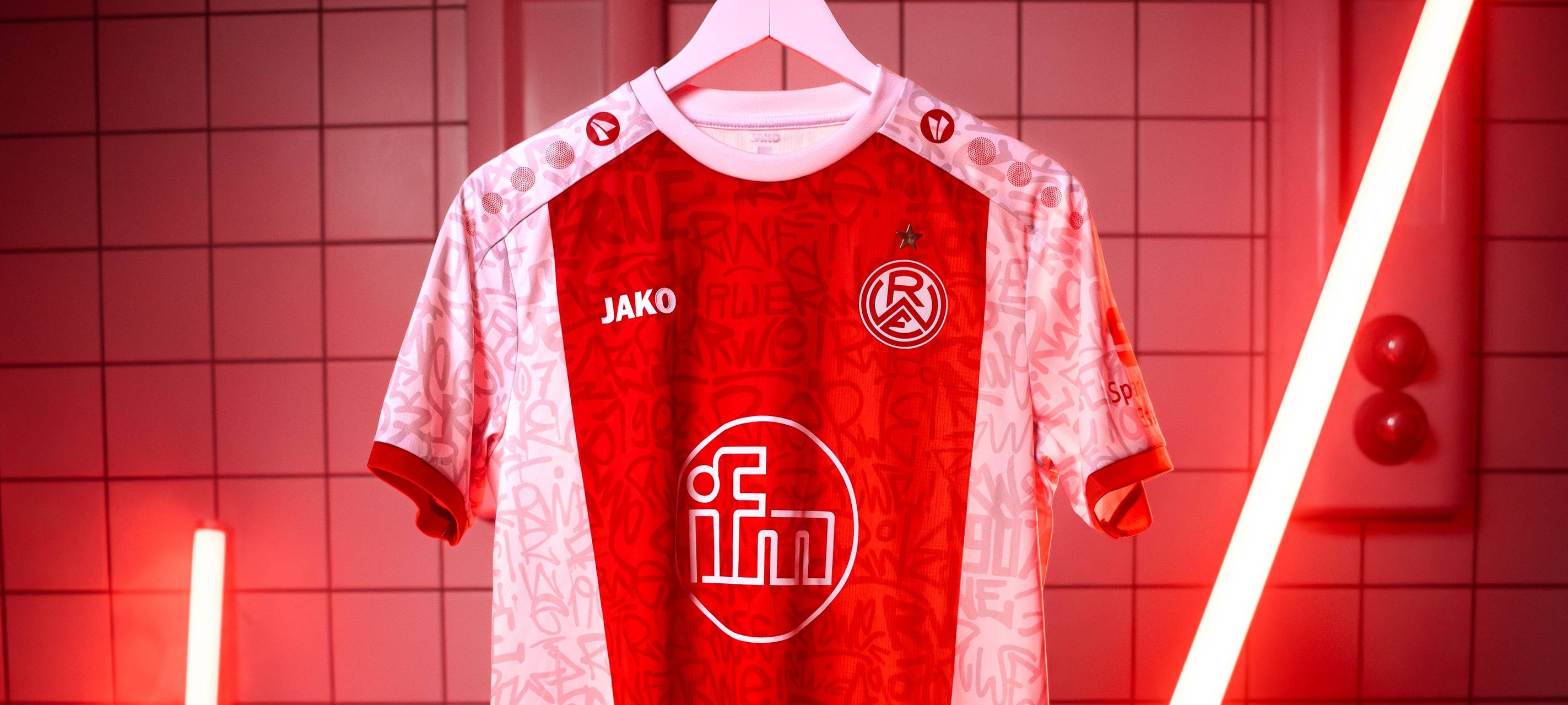 Street-Art-Style: Rot-Weiss Essen präsentiert neues Trikot