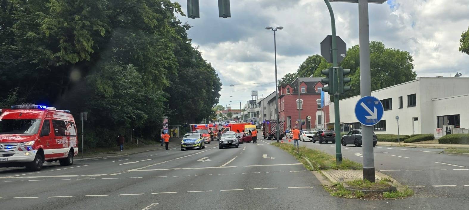 Schwerer Unfall in Essen sorgt für viel Stau