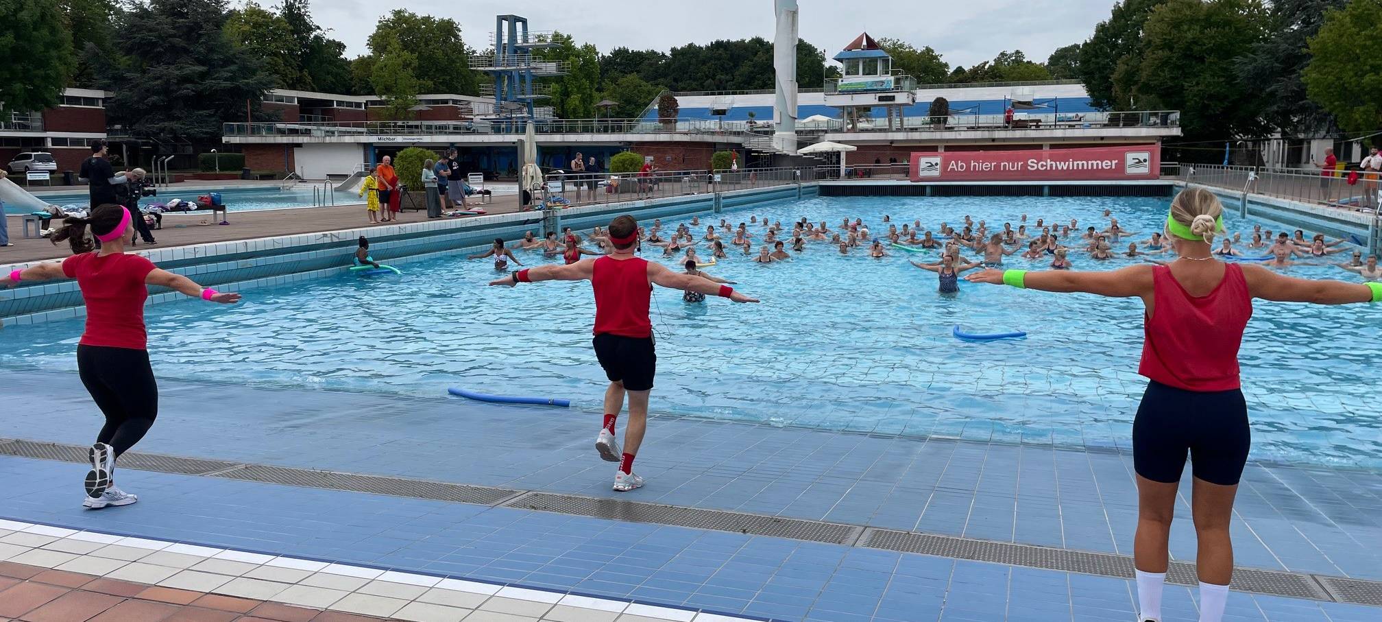 Rekordversuch in Essen beim Aqua-Power-Kurs