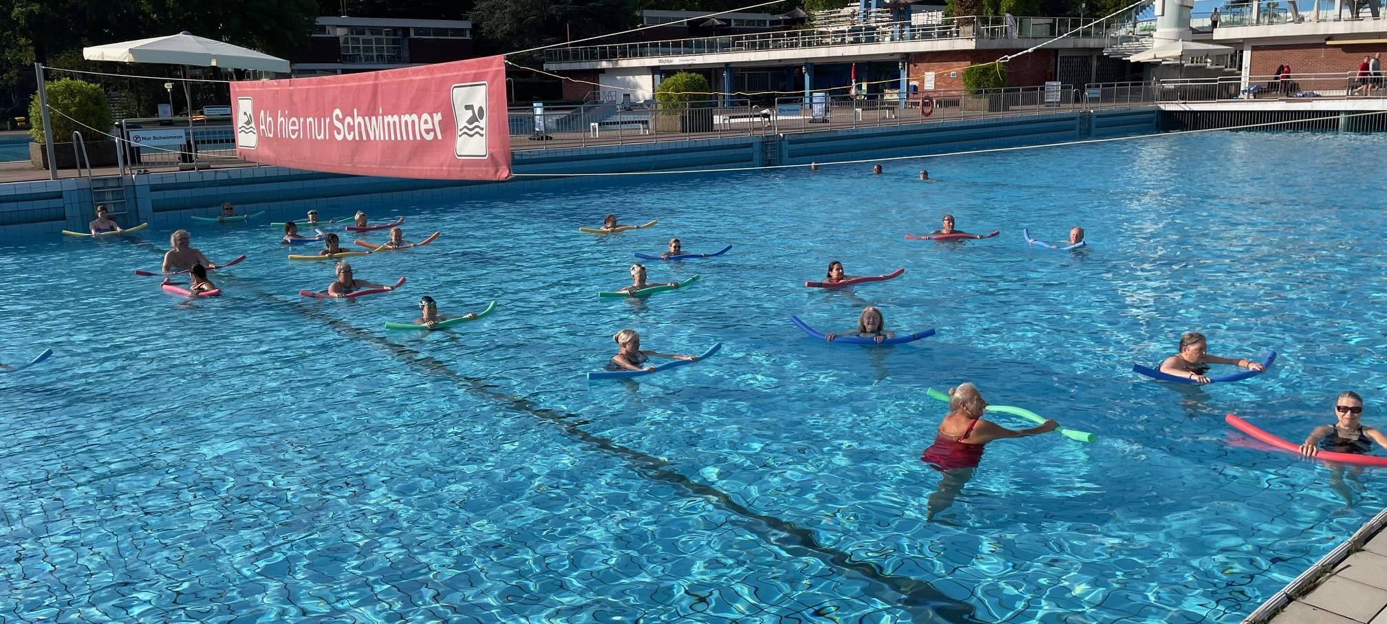 Rekordversuch in Essen beim Aqua-Power-Kurs