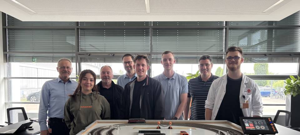 Azubis aus Essen bauen gemeinsam Modeleisenbahn